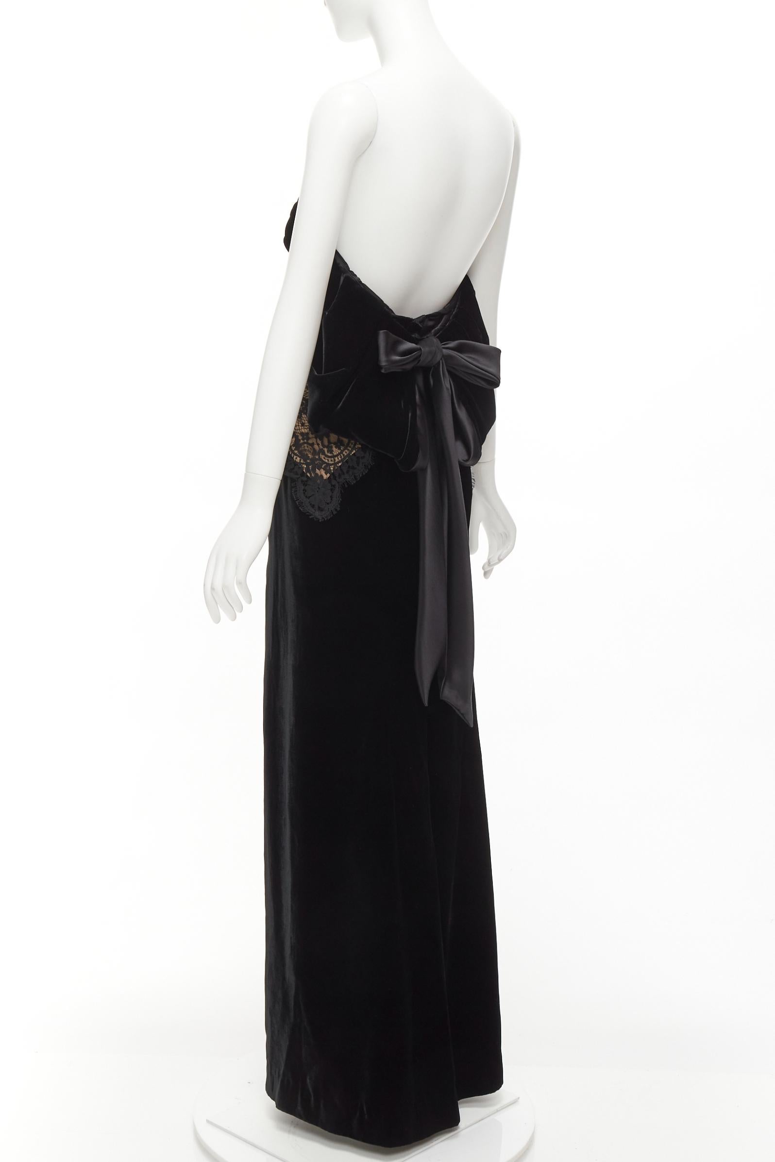 TOM FORD black satin velvet bow bustle illusion lace trim long column gown IT40 For Sale 2