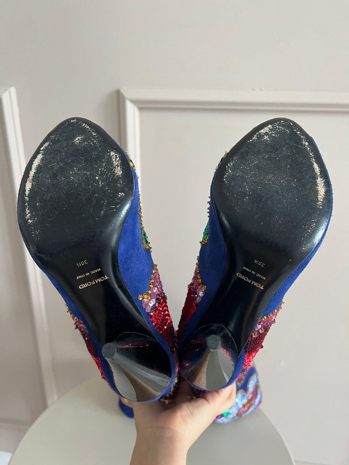 Tom Ford - Cuissardes en daim bleu à fleurs pailletées en vente 4