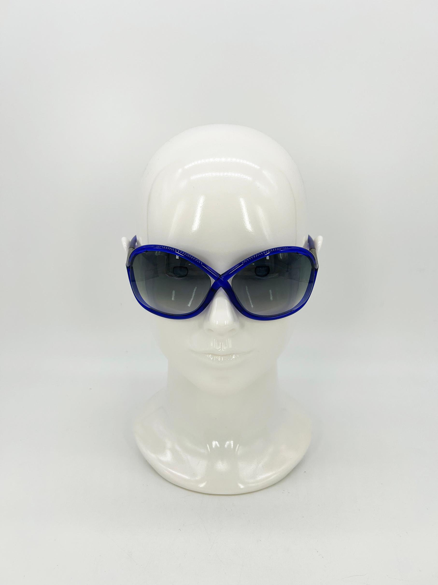 Grigio Occhiali da sole Tom Ford con montatura blu e lenti sfumate Whitney in vendita