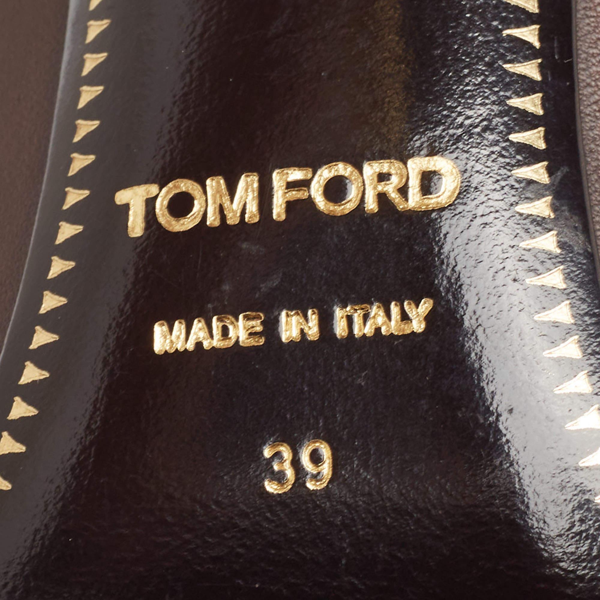 Tom Ford - Escarpins en cuir marron avec cadenas Taille 39 en vente 3