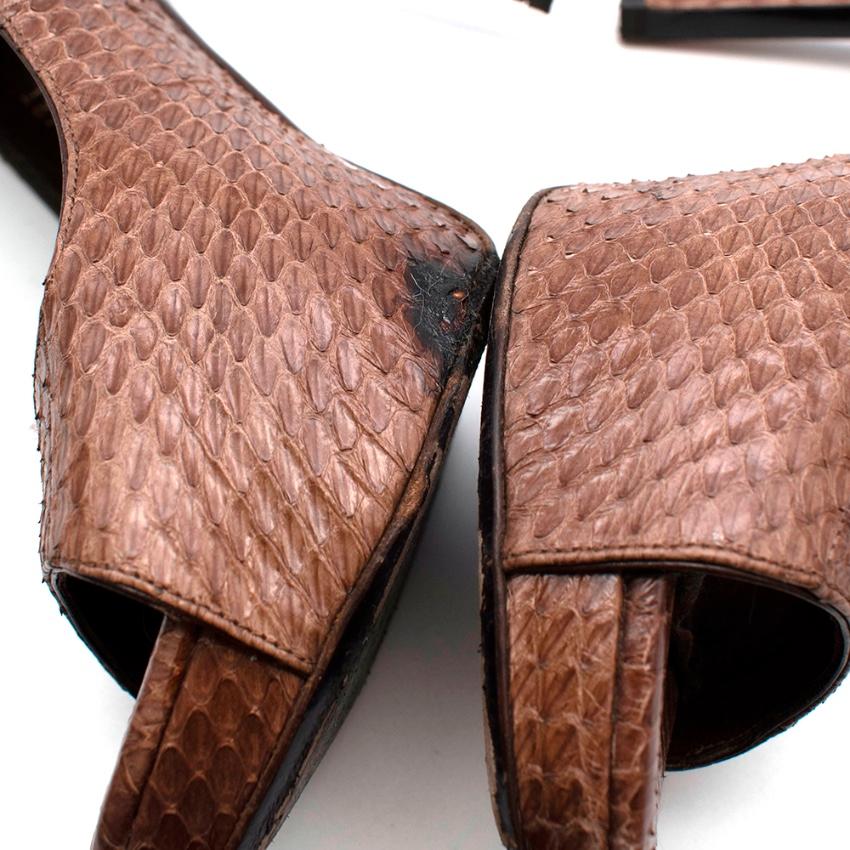 Tom Ford Brown Snakeskin Peep Toe Platform Pumps - 37.5 In Excellent Condition In London, GB