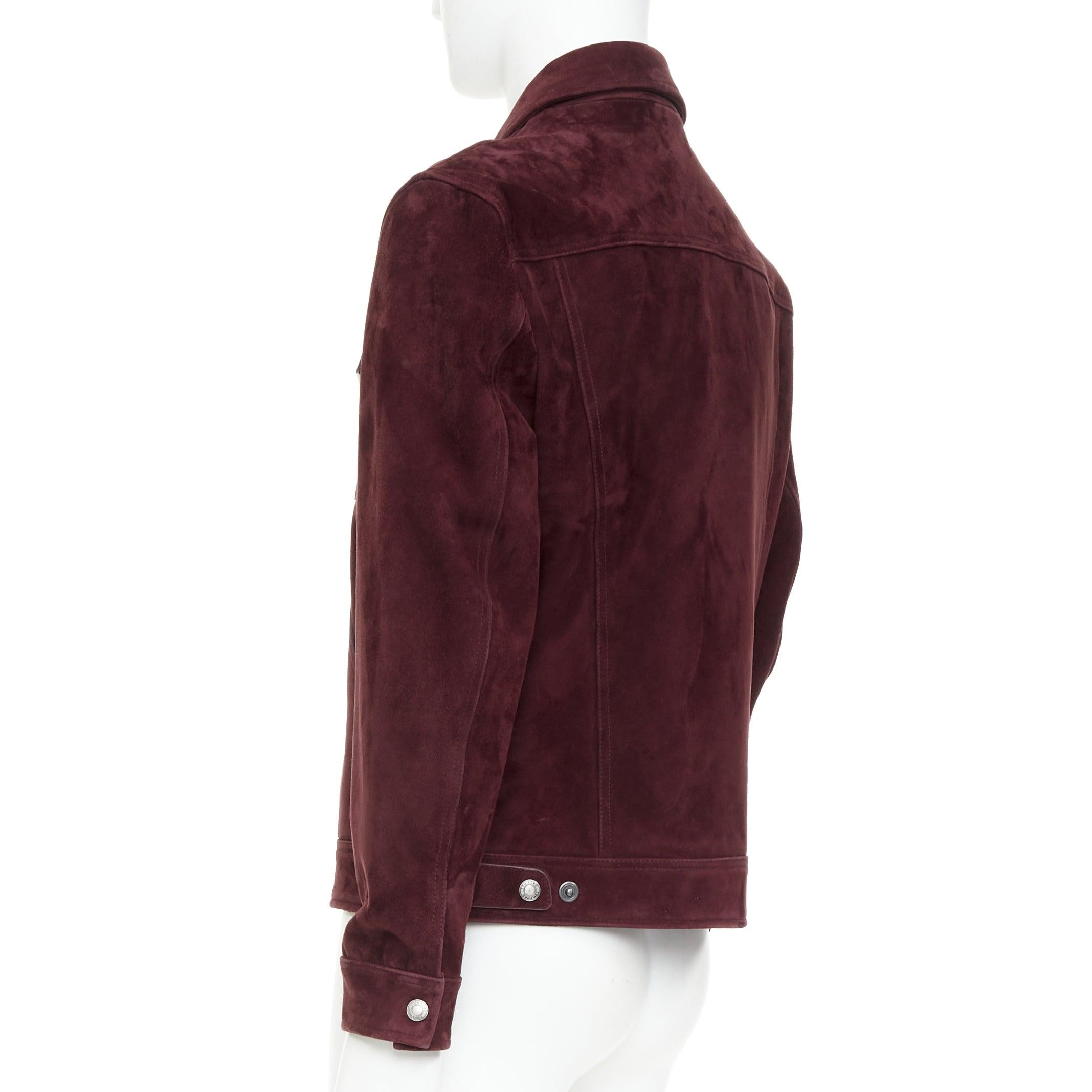 Tom Ford giacca trucker western in pelle scamosciata bordeaux con bottoni logo IT50 L. in vendita 2