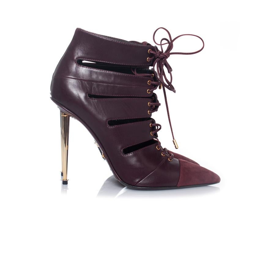 Tom Ford, Cut out lace-up ankle boots For Sale 1