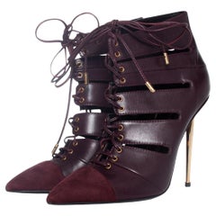 Tom Ford, Ausgeschnittene Stiefeletten mit Schnürung