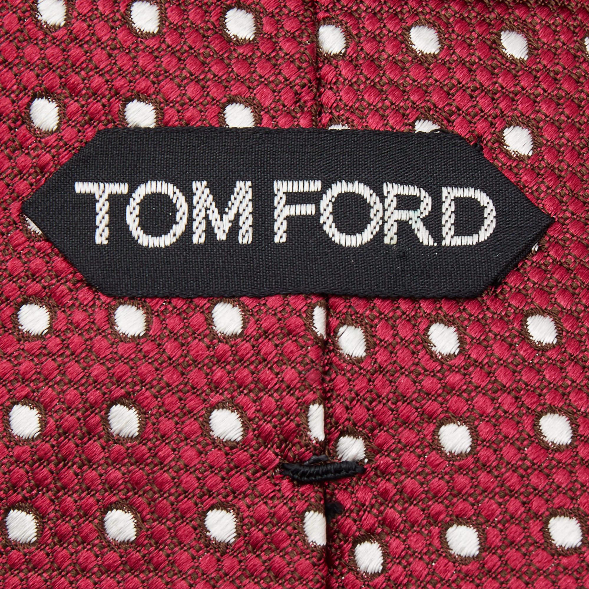Tom Ford Dark Pink Patterned Silk Tie In Good Condition In Dubai, Al Qouz 2