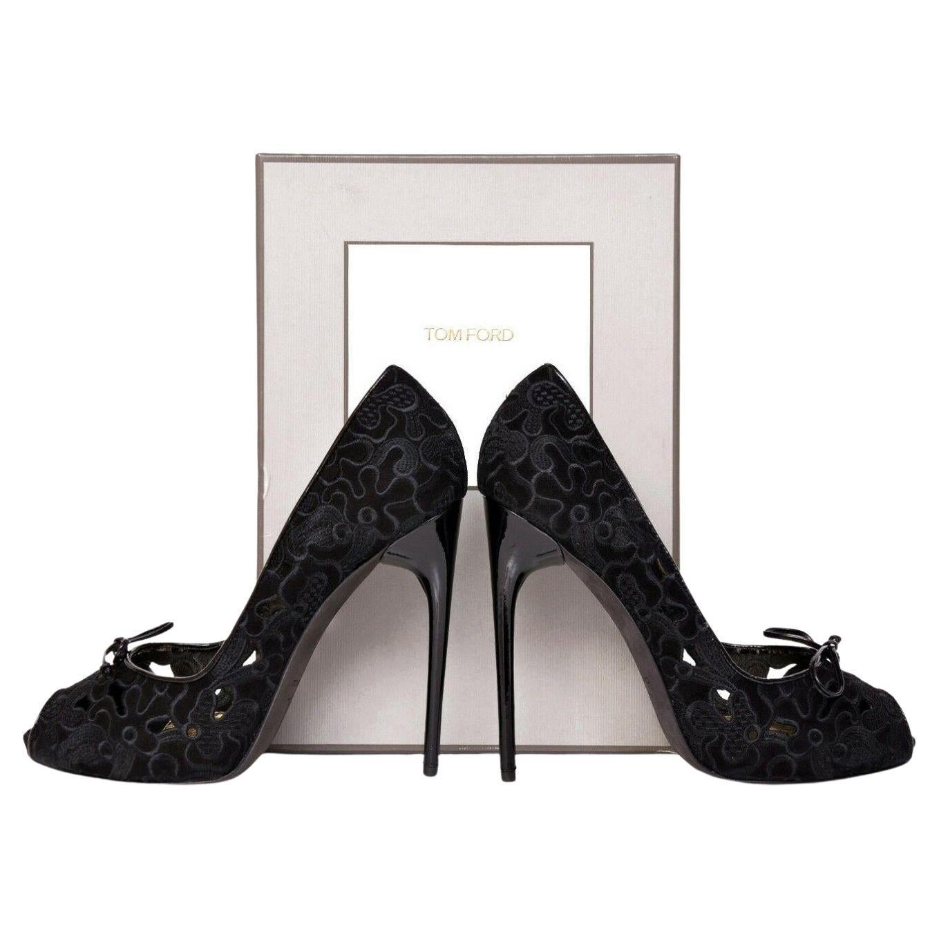 Tom Ford Embroidered and Cut-Out Suede Leather Shoes 41 - 11 NWT For Sale