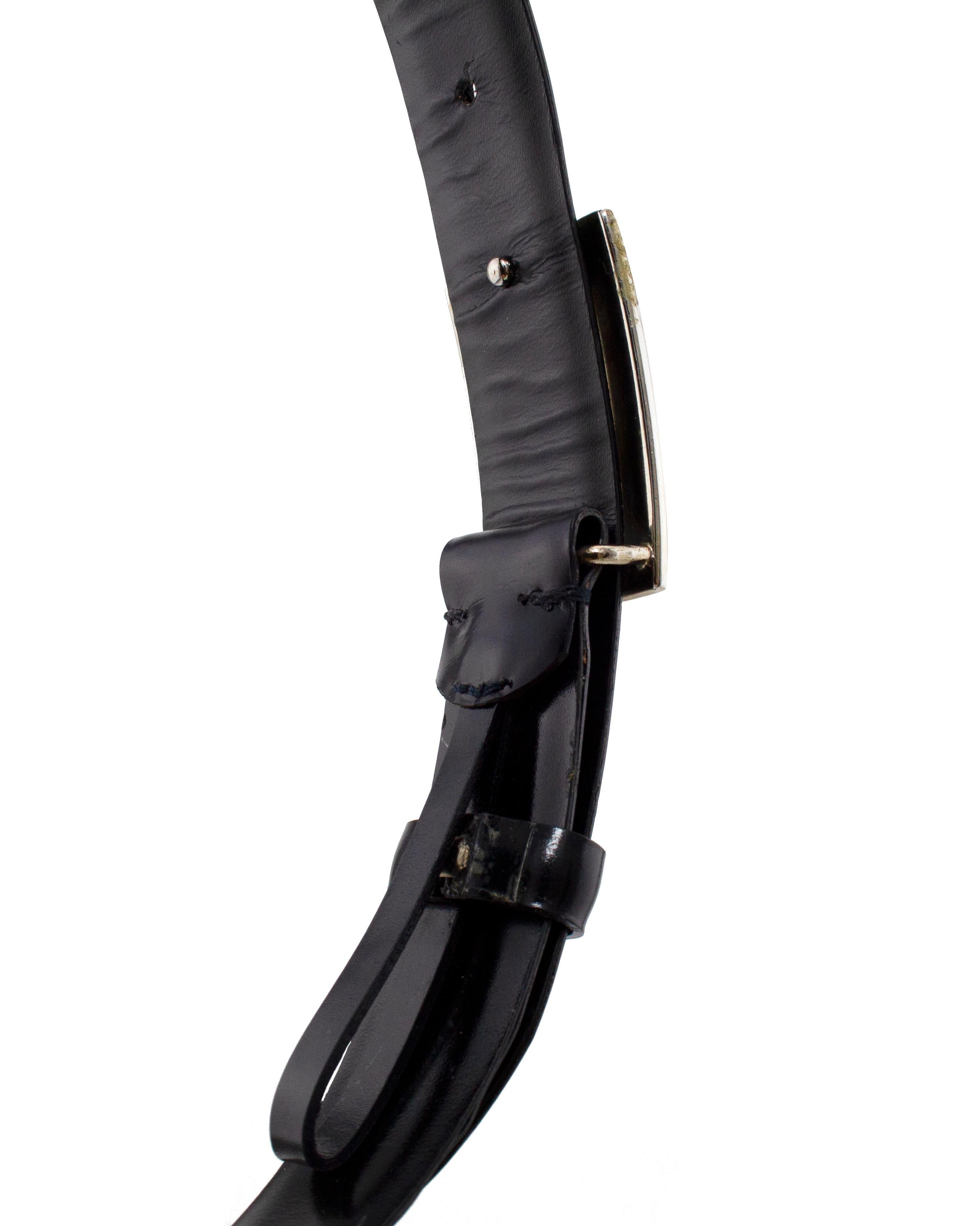 Tom Ford for Gucci Cintura in pelle nera con fibbia G in metallo argentato In condizioni buone in vendita a Toronto, Ontario