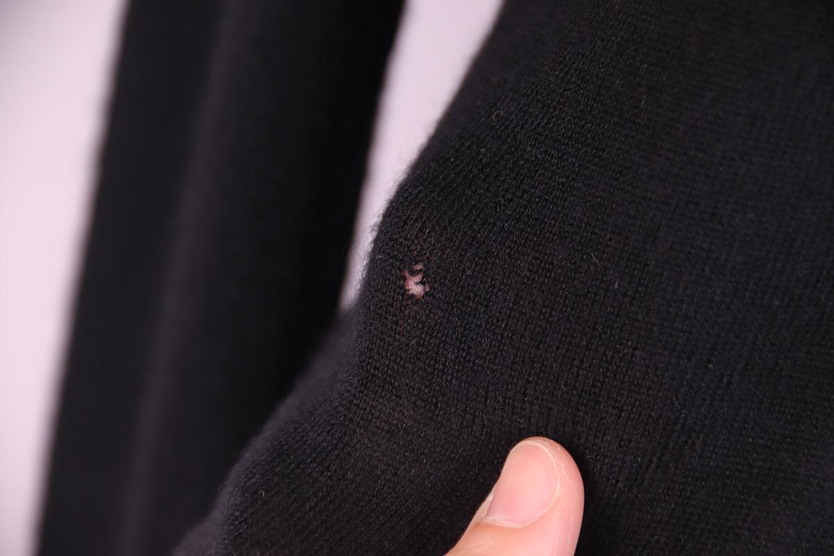 Tom Ford Era Gucci Cashmere & Feather Sweater For Sale 5