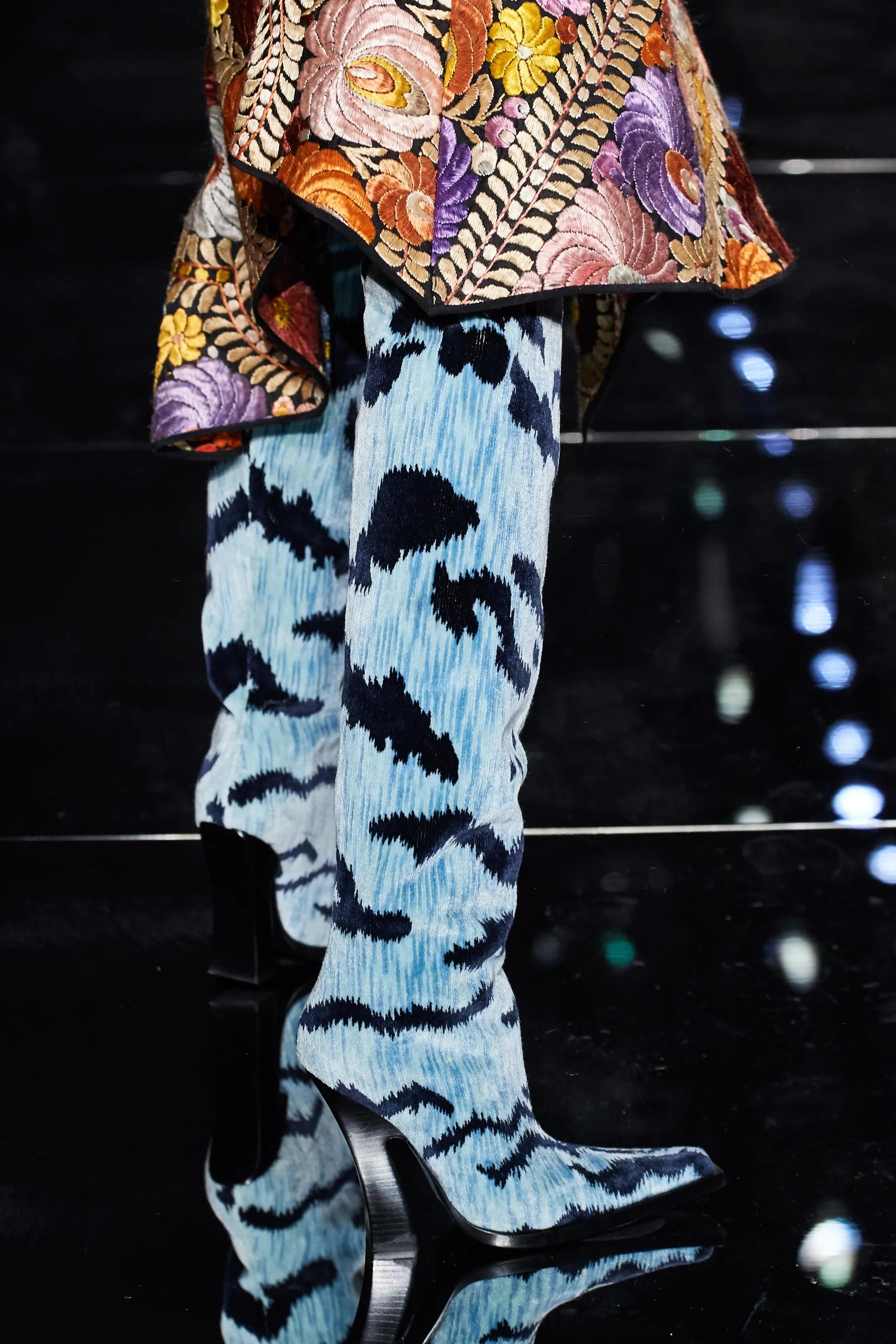 Tom Ford F/W 2020 Beaded Fringe Sequin Western Boots - Taille 39 Bon état - En vente à Berlin, DE