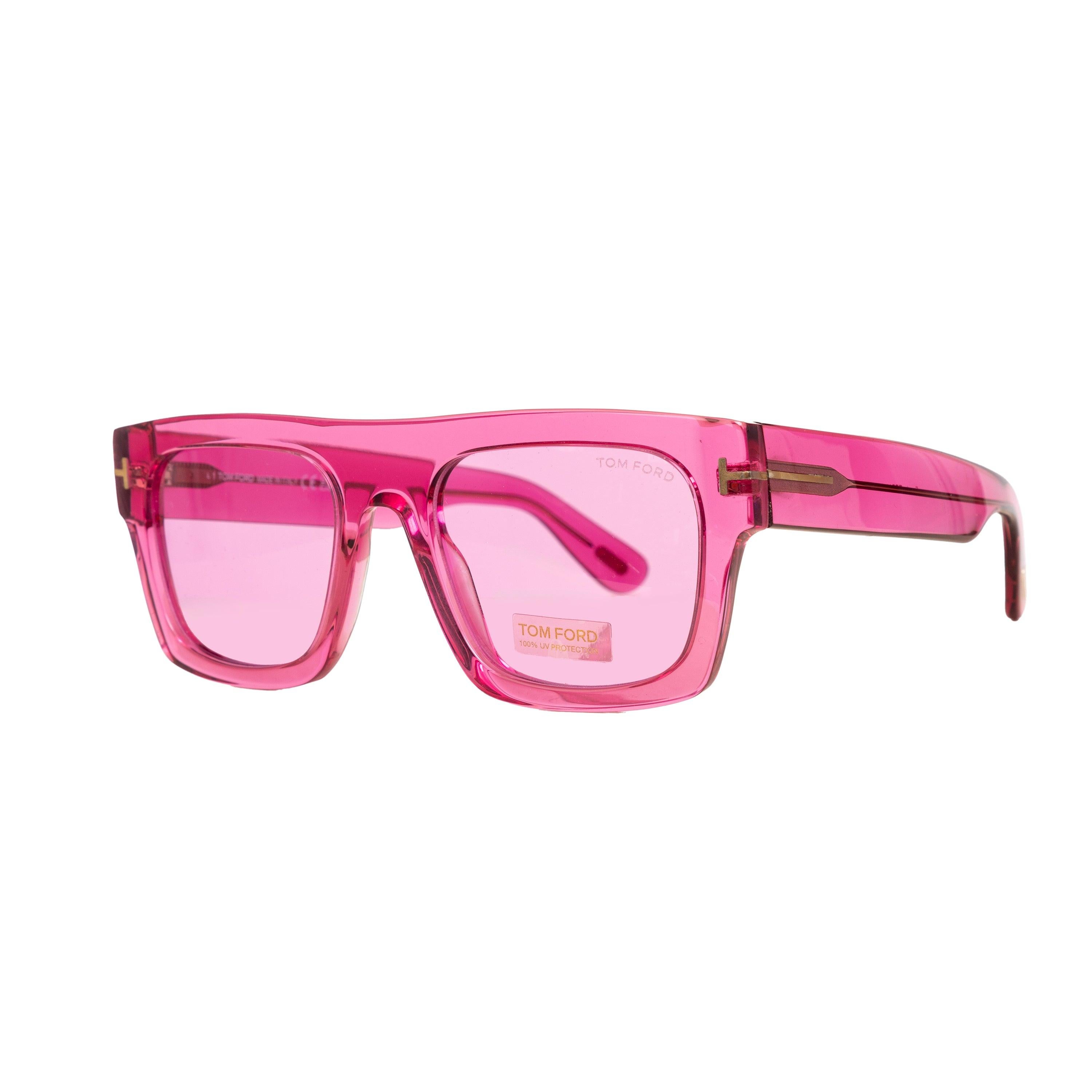 Expertly crafted with pink acetate and a transparent design, Tom Ford Fausto Square Sunglasses provide modern style. The squared frame and pink lenses offer a bold look, while the gold logo plate and signature T at the temple add a touch of