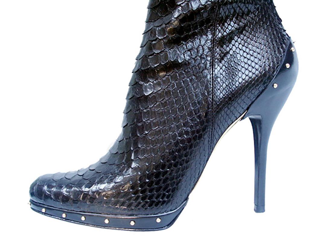 Tom Ford for Gucci Black Anaconda Over the Knee Boots, F / W 2003 In Excellent Condition In Montgomery, TX