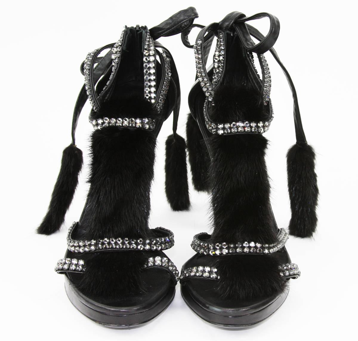 Tom Ford for Gucci Black Fur Mink Sandals
F/W 2004 Collection
Designer Size 6B
Crystal Embellished Wrap Style Ankle Shoes
100% Real Mink
Snakeskin Heel - 4.0 inches
Leather Platform - 0.5 inches
Made in Italy
New condition, no original box. 



