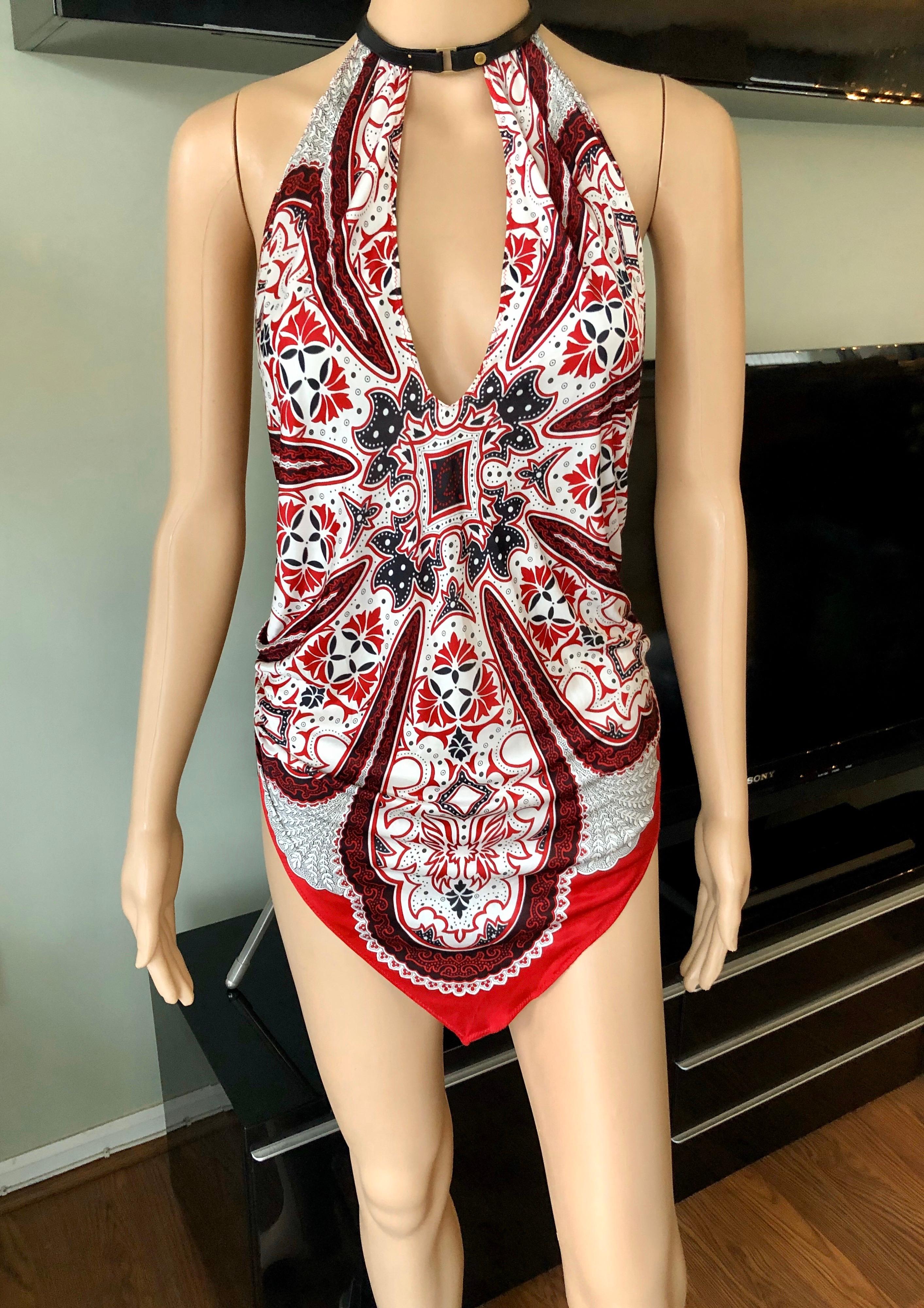 Tom Ford for Gucci Cruise 2004 Halter Leather Trim Backless Top IT 42

Gucci paisley print top featuring leather trim halterneck, open back and sash-tie closure at back.
