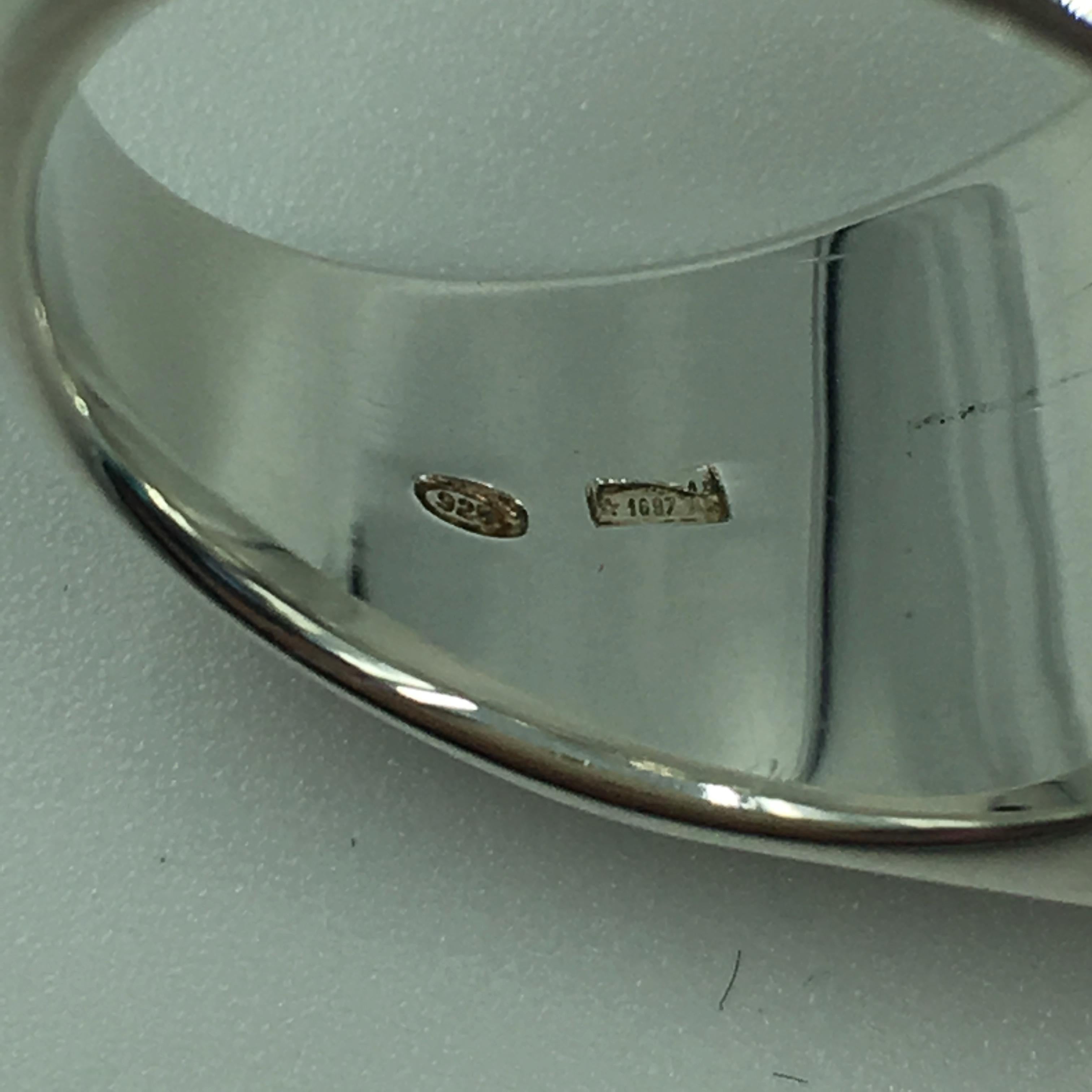 Tom Ford for Gucci Engraved Logo Sterling Silver Signet Ring In Good Condition For Sale In Los Angeles, CA