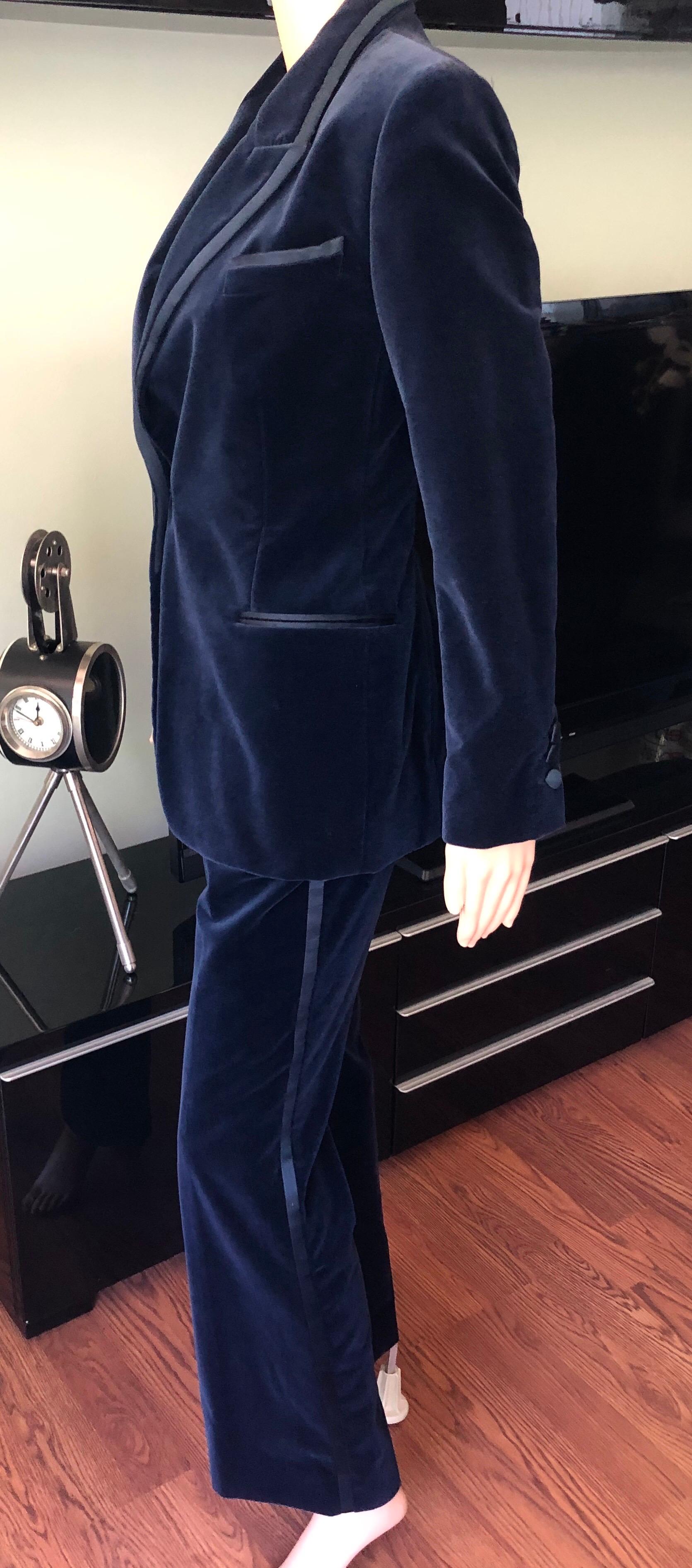 Tom Ford for Gucci F/W 1996 Runway Vintage Velvet Blazer Pants Suit In Excellent Condition In Naples, FL