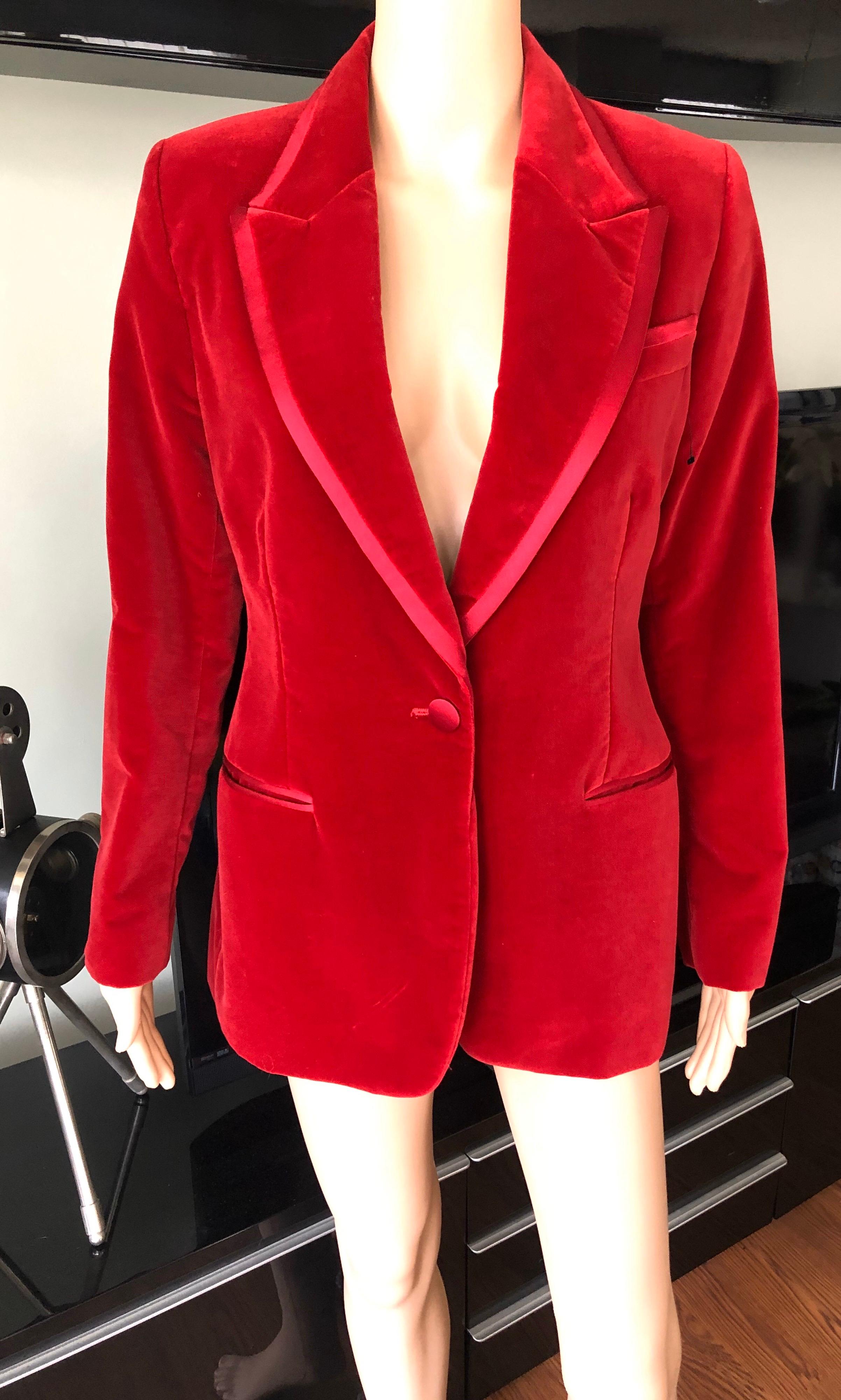 tom ford gucci red velvet suit