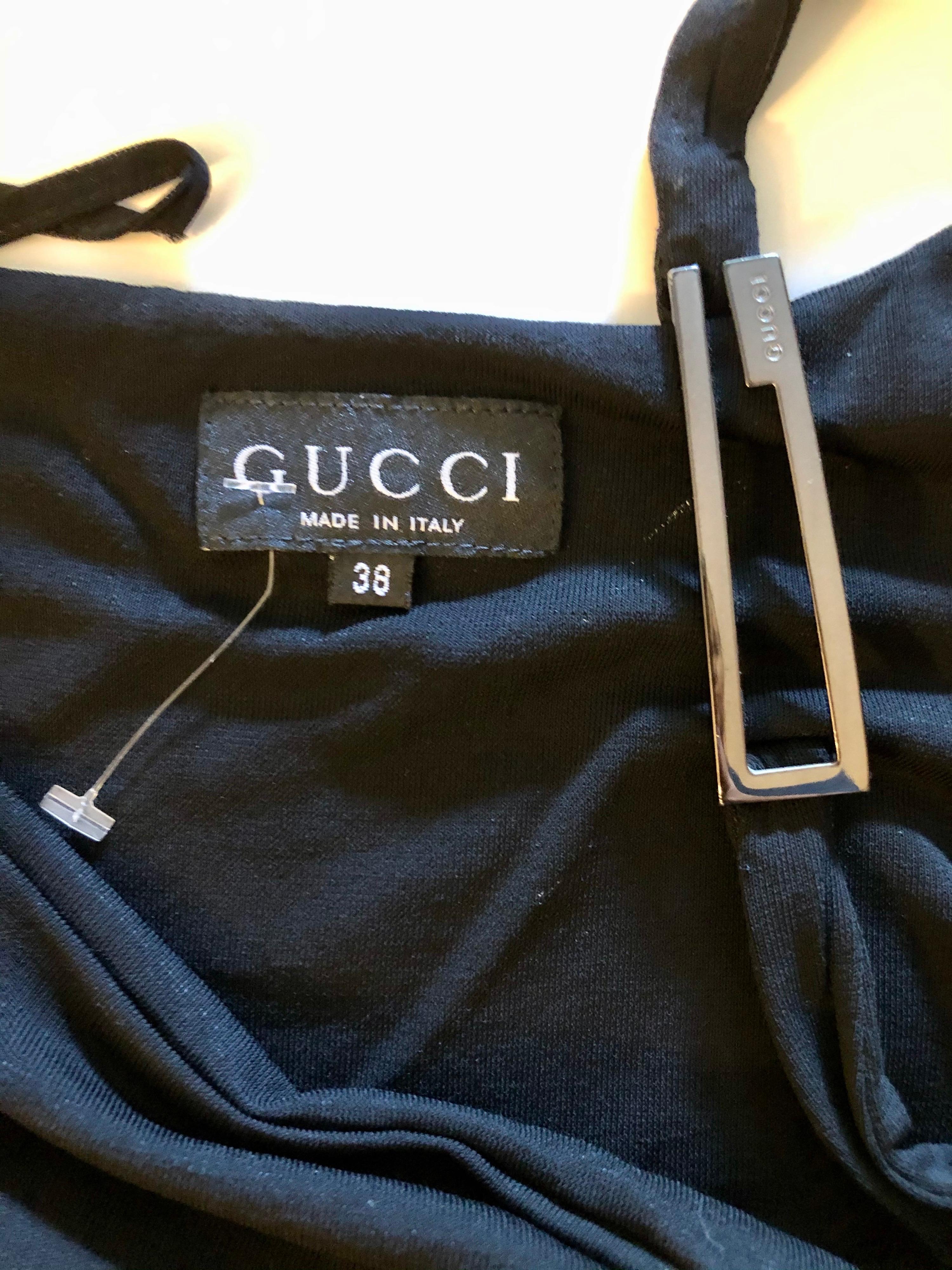 Tom Ford for Gucci F/W 1997 Vintage One Shoulder Logo Buckle Black Mini Dress For Sale 3