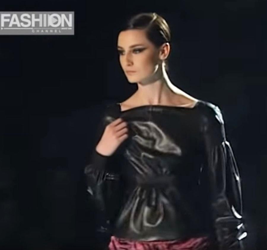 Tom Ford for Gucci F/W 1999 Super Soft Black Leather Back Zip Top Jacket 40 For Sale 6