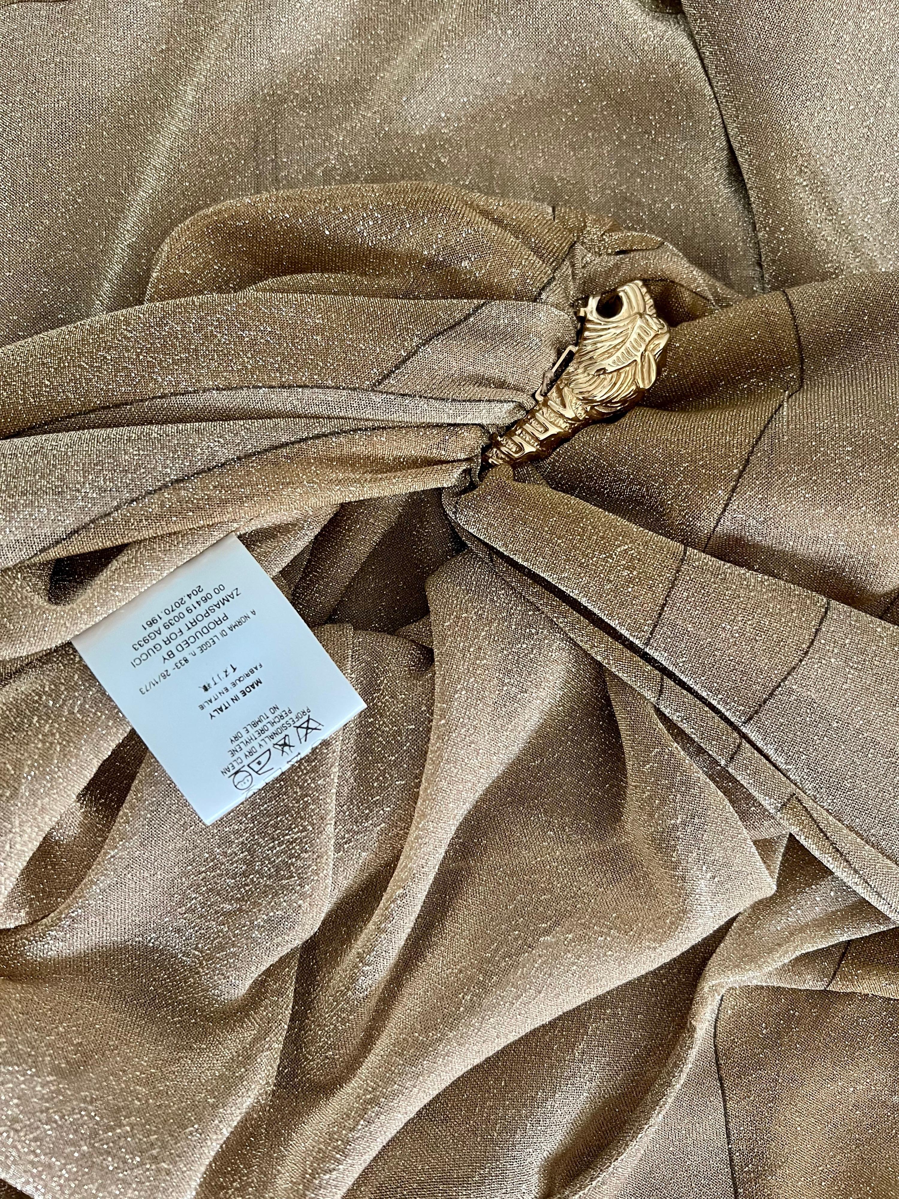 Tom Ford for Gucci - Robe courte en maille métallique à encolure allongée, issue d'un défilé, automne-hiver 2000 en vente 7