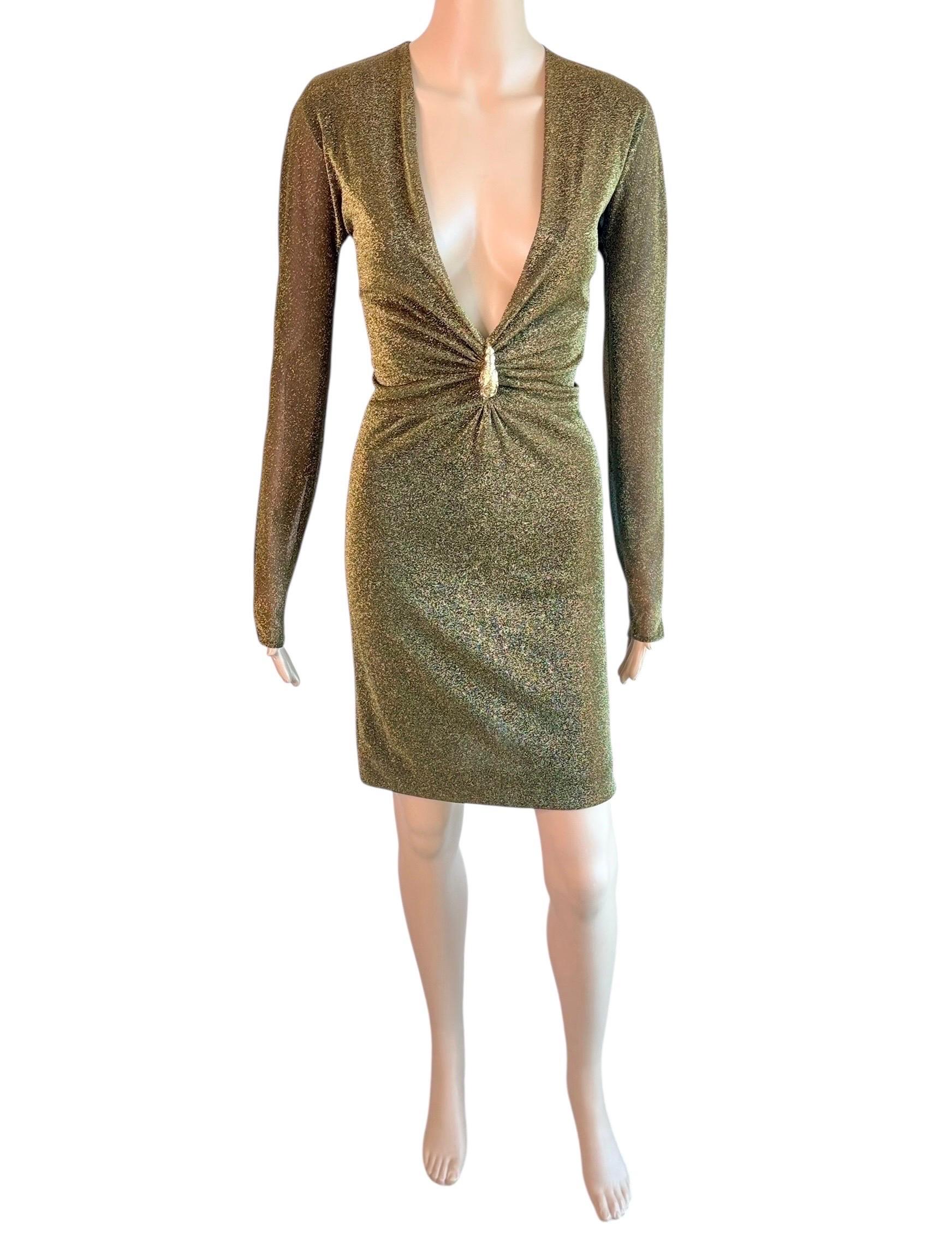 Tom Ford for Gucci, mini-robe de défilé A/H 2000 à encolure allongée en maille métallique en vente 8