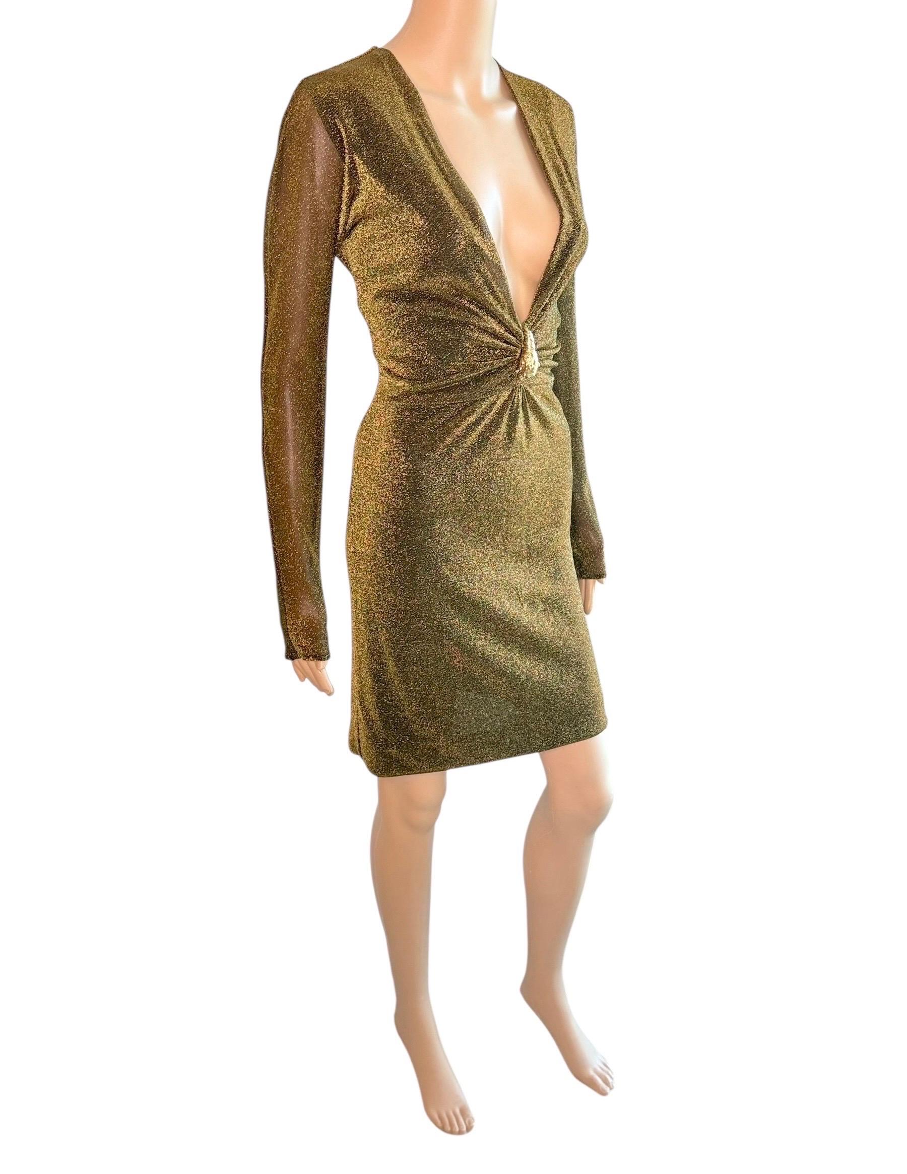 Tom Ford for Gucci, mini-robe de défilé A/H 2000 à encolure allongée en maille métallique en vente 13