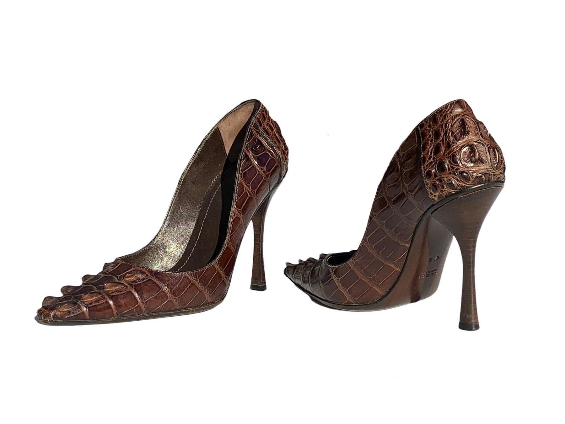Black Tom Ford for Gucci F/W 2002 Brown Crocodile Shoes Pumps 10 B - It. 40 B For Sale