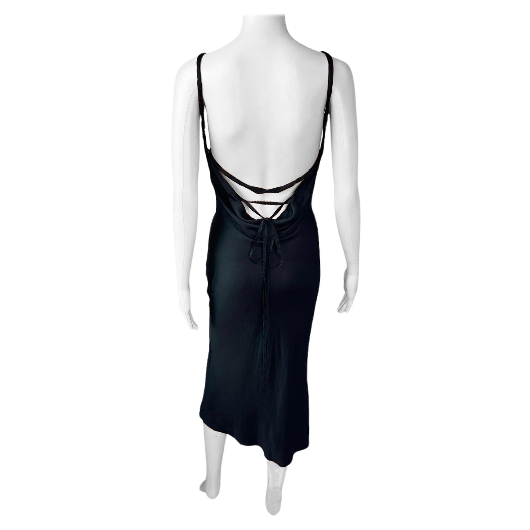 Tom Ford pour Gucci F/W 2002 - Robe midi noire en soie sans lacets au dos