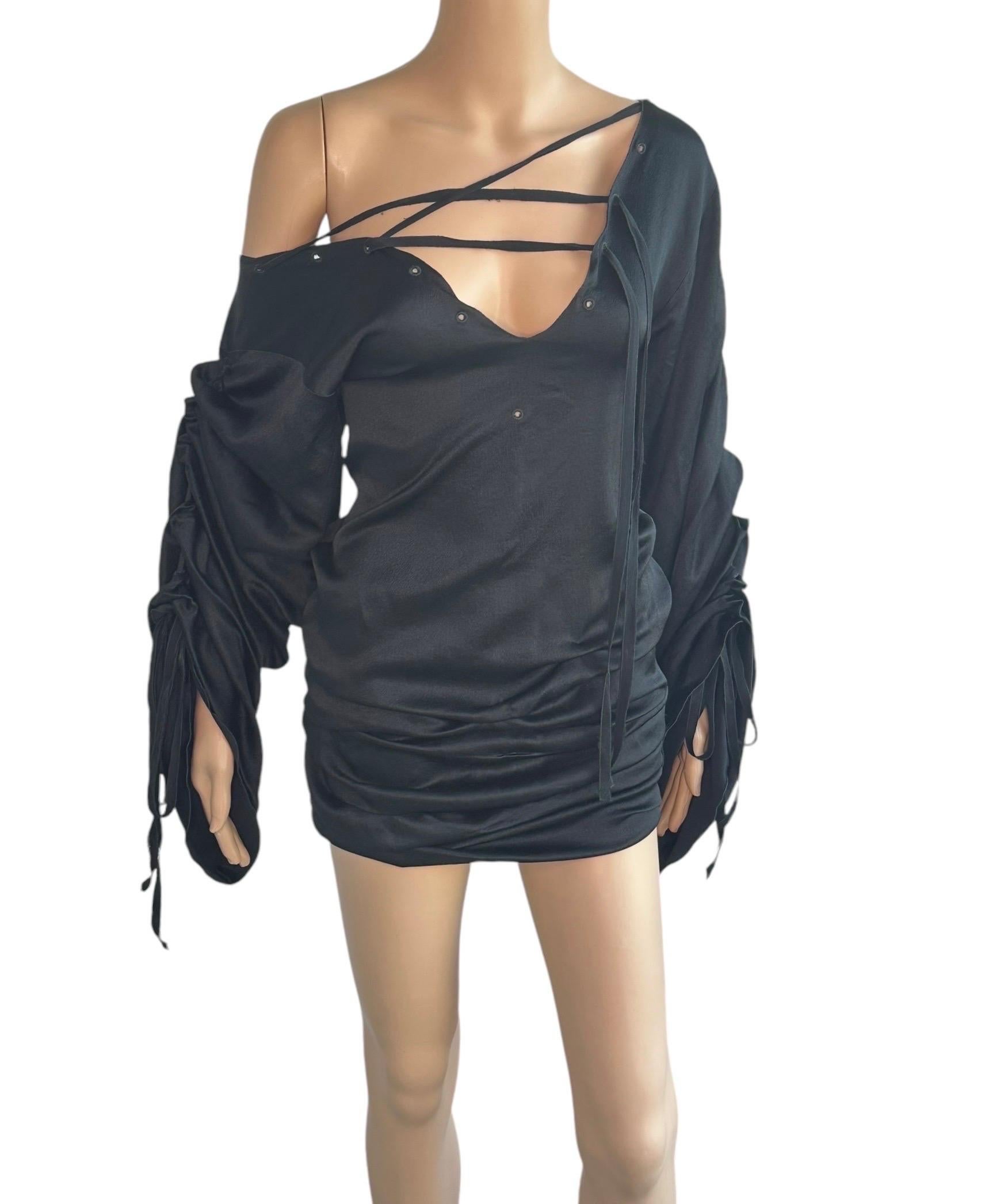 Tom Ford for Gucci F/W 2002 Runway Lace Up Ruched Black Silk Mini Dress For Sale 4
