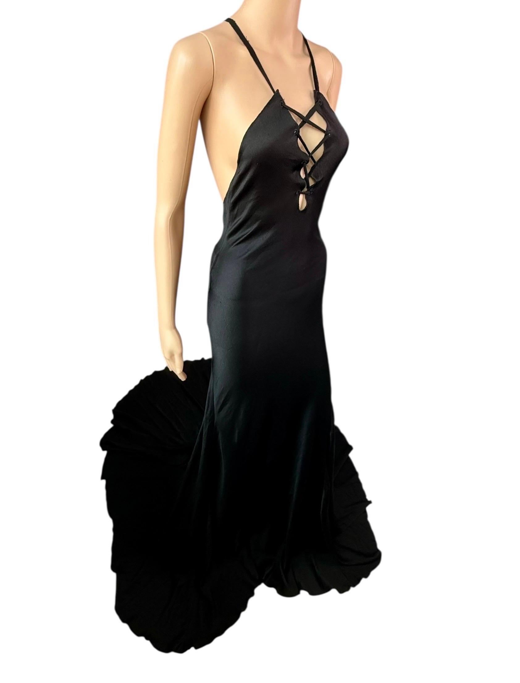 Tom Ford for Gucci F/W 2002 Runway Unworn Lace Up Train Black Silk Evening Dress (Robe de soirée en soie noire avec traîne) en vente 5