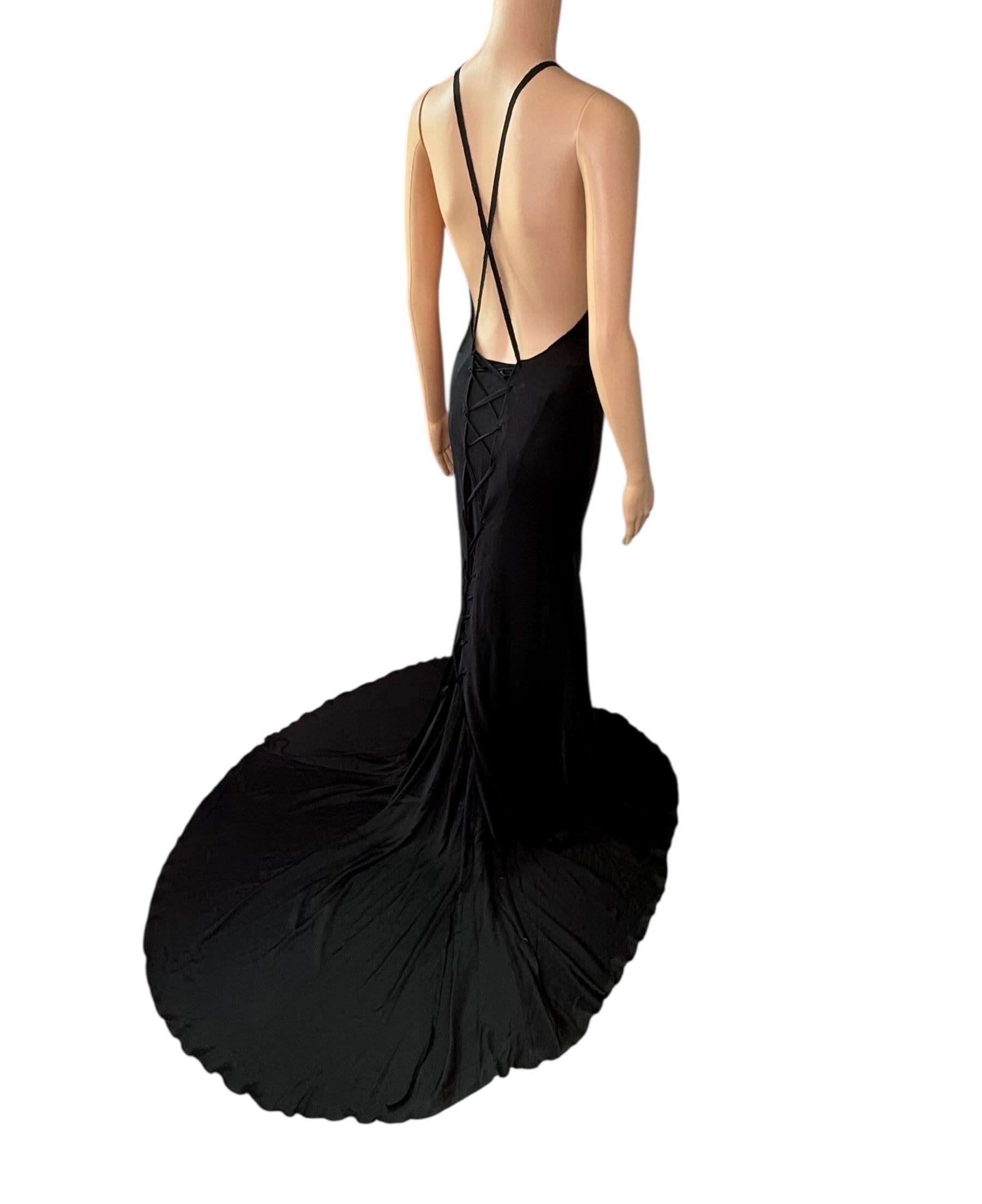Tom Ford for Gucci F/W 2002 Runway Unworn Lace Up Train Black Silk Evening Dress (Robe de soirée en soie noire avec traîne) en vente 9