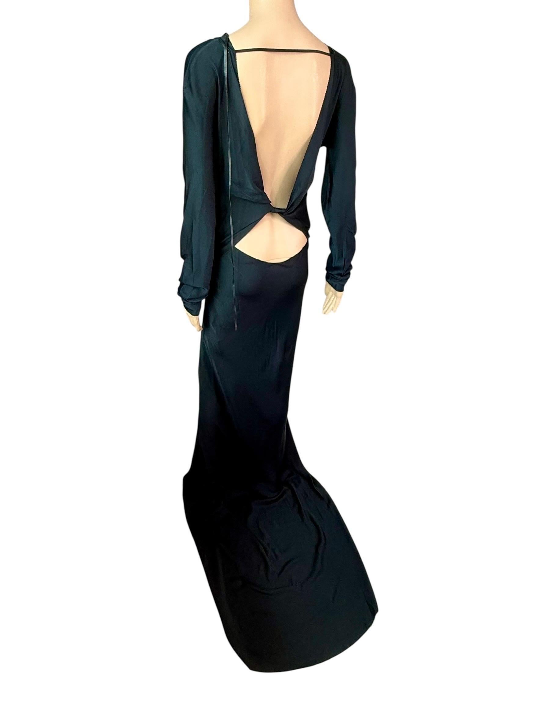 Tom Ford for Gucci F/W 2002 Runway Unworn Lace Up Train Black Silk Evening Dress For Sale 10