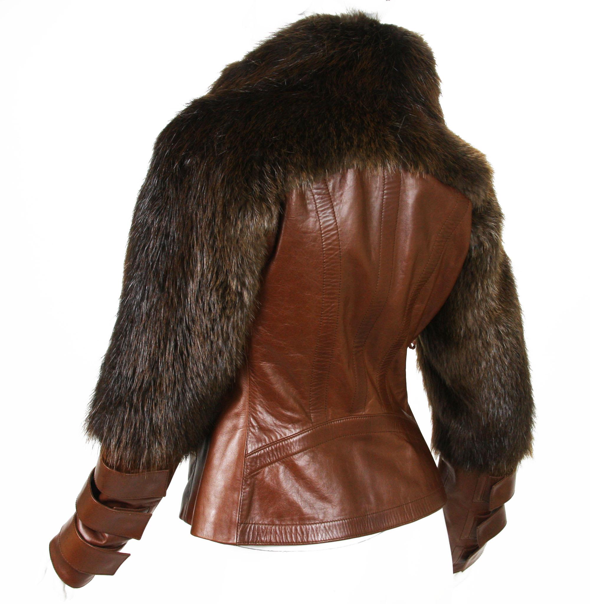 Tom Ford for Gucci F/W 2003 Cognac Color Leather Fur Corset Jacket  38 For Sale 2