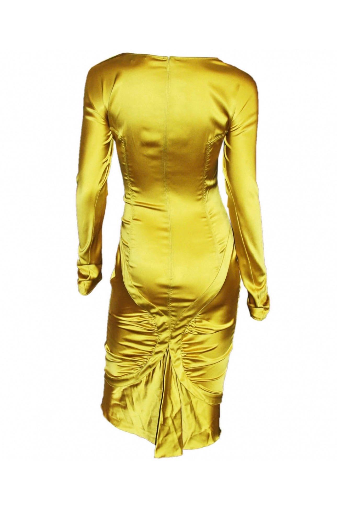 Tom Ford for Gucci F/W 2003 Runway Bodycon Silk Mustard Yellow Midi Dress IT 40

Look 8 from the Fall 2003 Collection.
