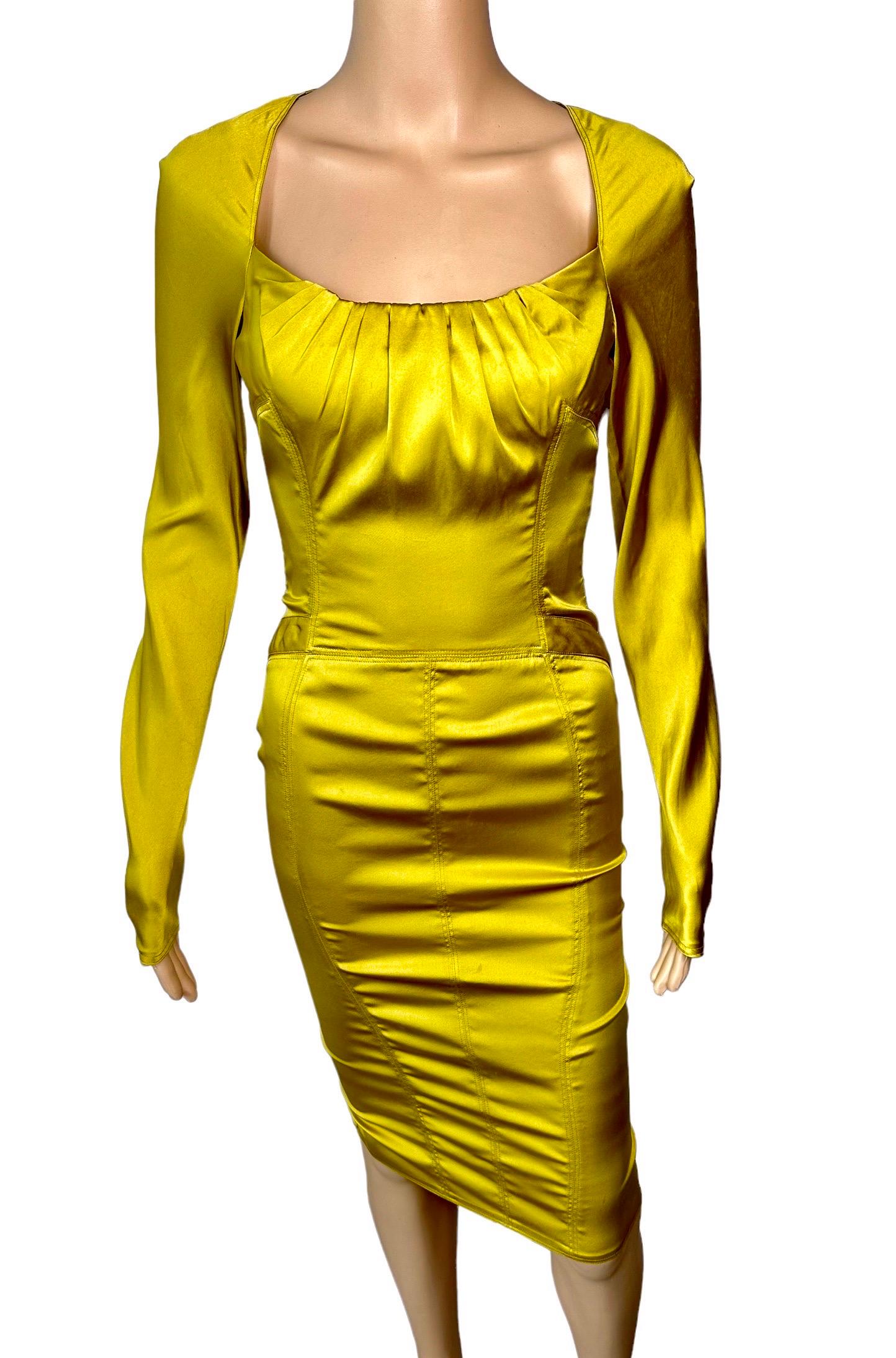 Tom Ford for Gucci F/W 2003 Runway Bodycon Silk Mustard Yellow Midi Dress In Good Condition For Sale In Naples, FL
