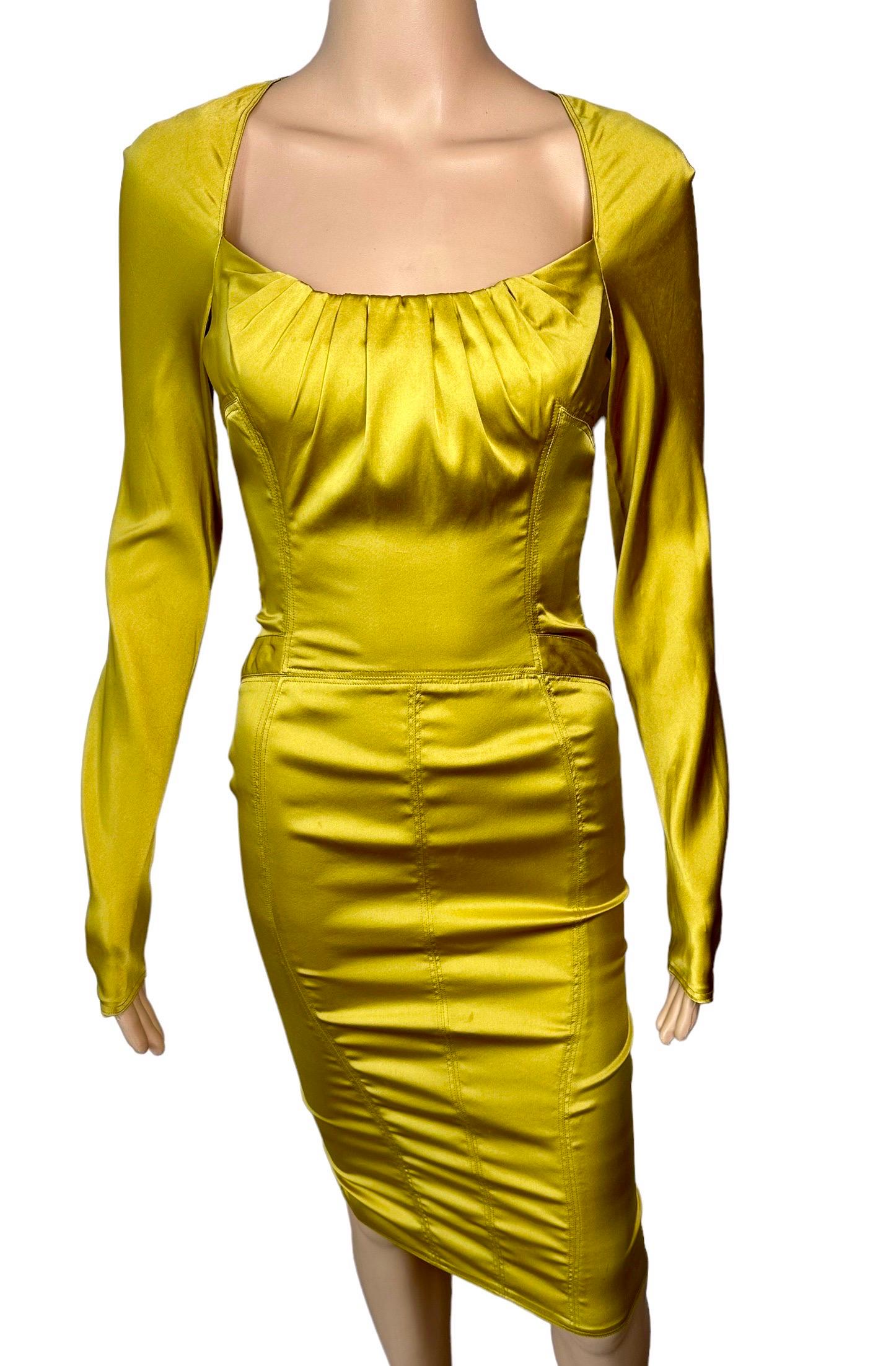 Tom Ford for Gucci F/W 2003 Runway Bodycon Silk Mustard Yellow Midi Dress For Sale 1