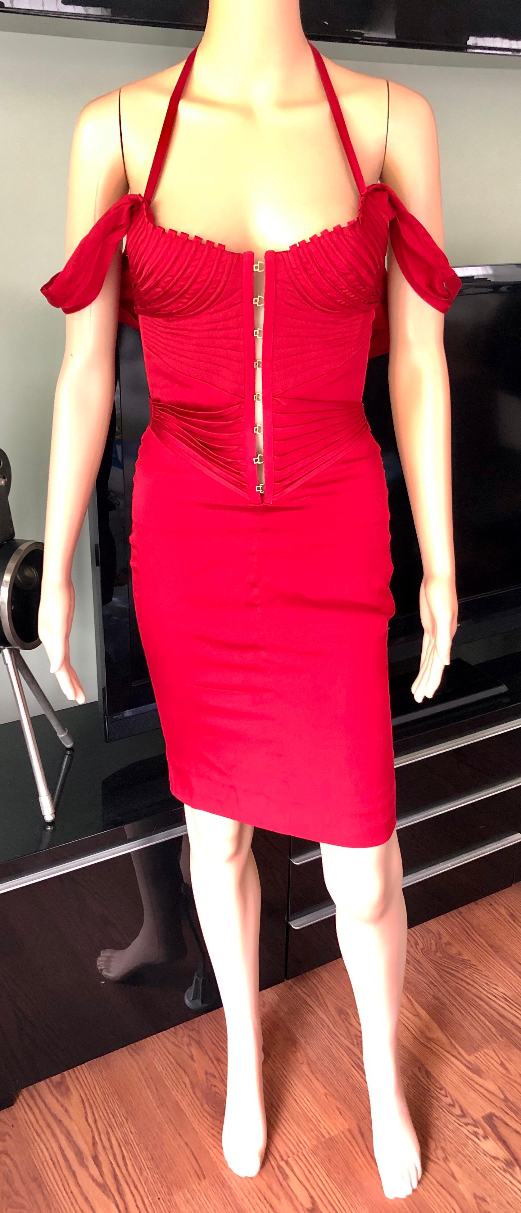 Tom Ford für Gucci F/W 2003 Laufsteg Bustier Korsett Seide Rotes Kleid im Zustand „Gut“ in Naples, FL
