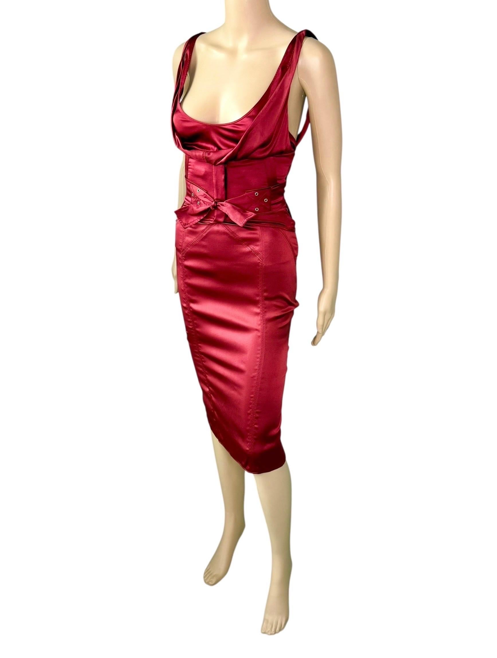 Tom Ford for Gucci F/W 2003 Runway Corset Belt Cutout Bustier Silk Red Dress For Sale 10