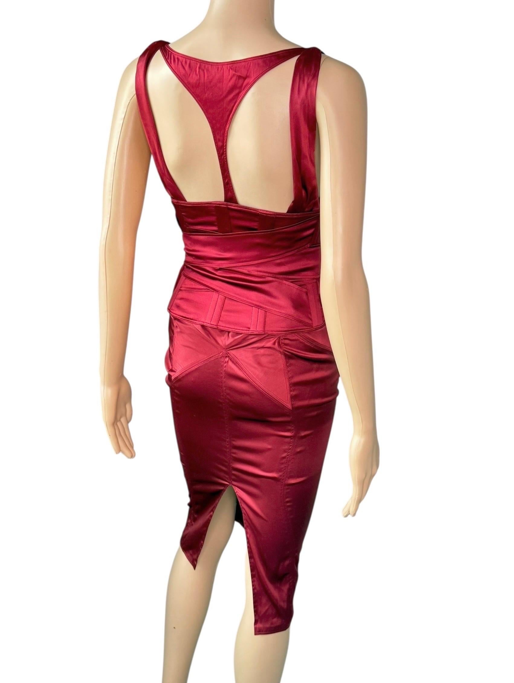 Tom Ford for Gucci F/W 2003 Runway Corset Belt Cutout Bustier Silk Red Dress For Sale 1