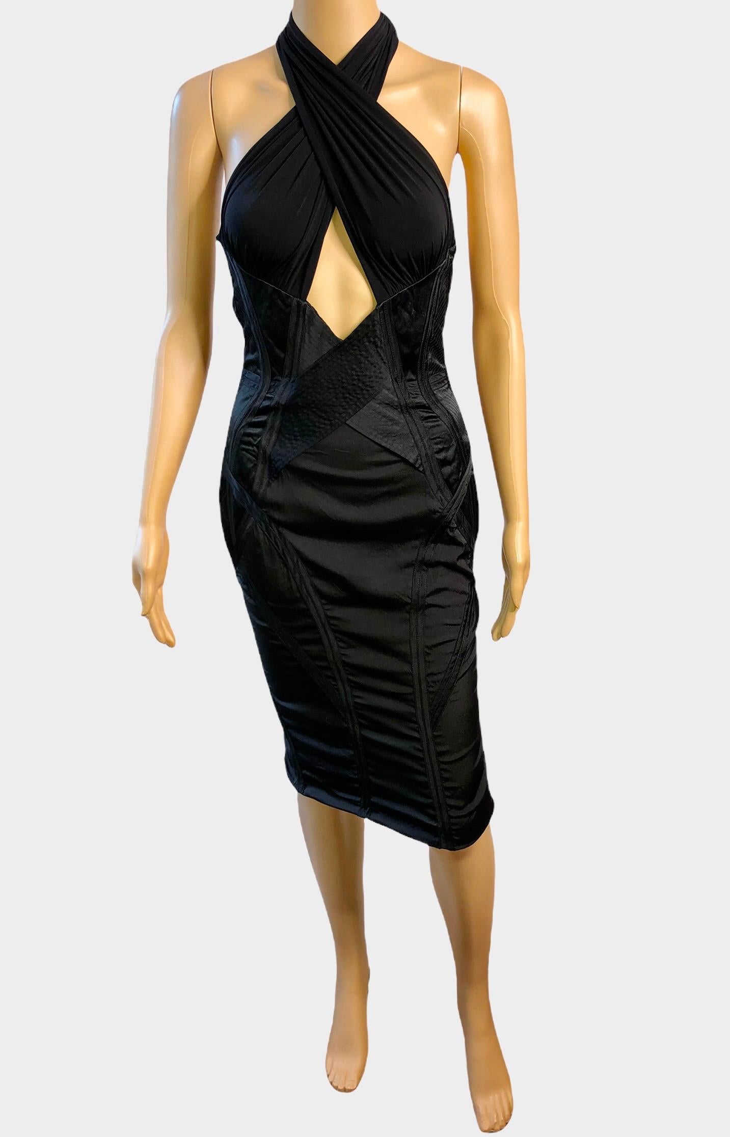 Tom Ford for Gucci F/W 2003 Runway Cutout Silk Black Dress For Sale 2