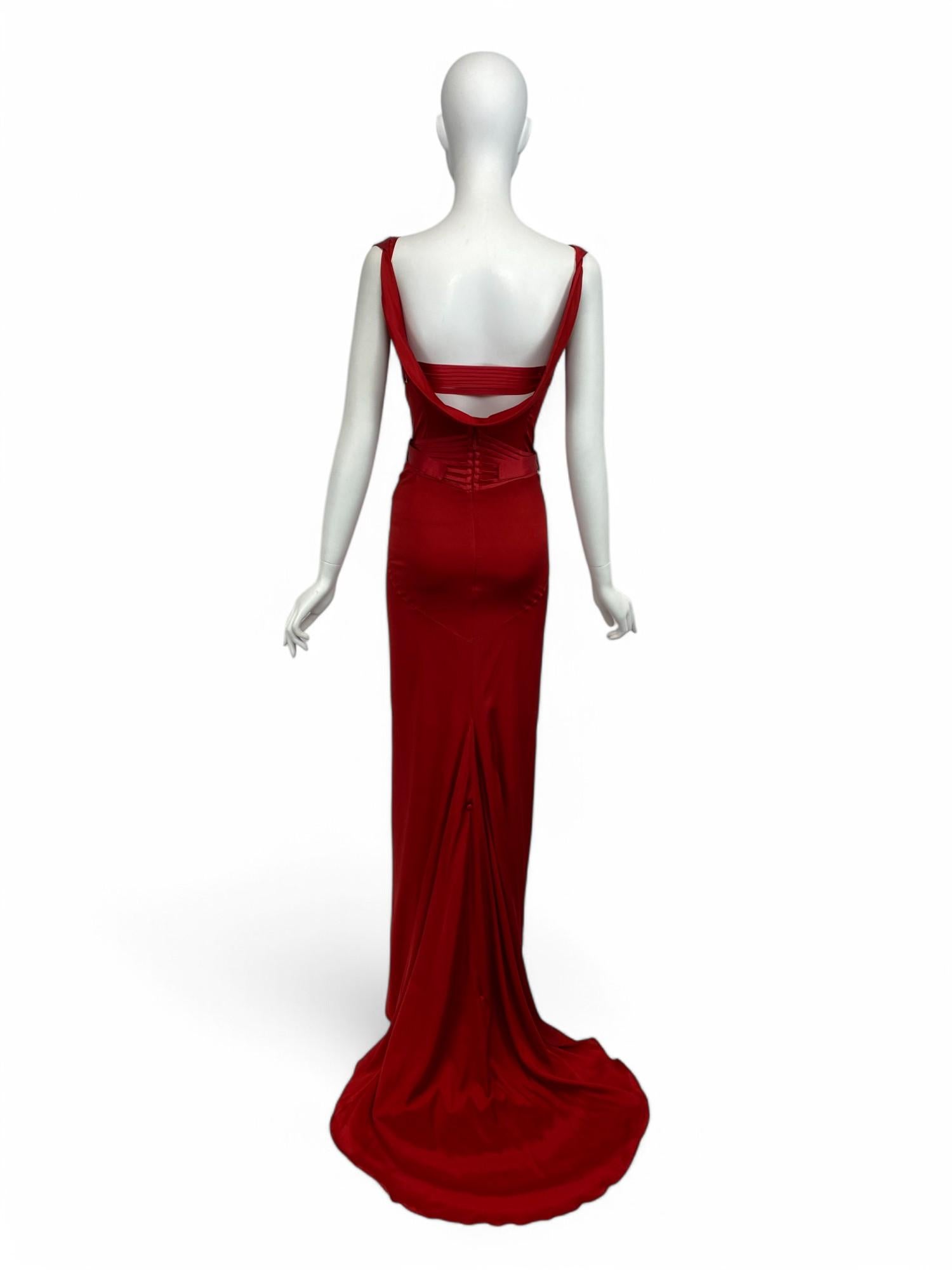 Tom Ford for Gucci F/W 2003 Runway, Red Silk Corset Gown Sz: IT 40 For Sale 5