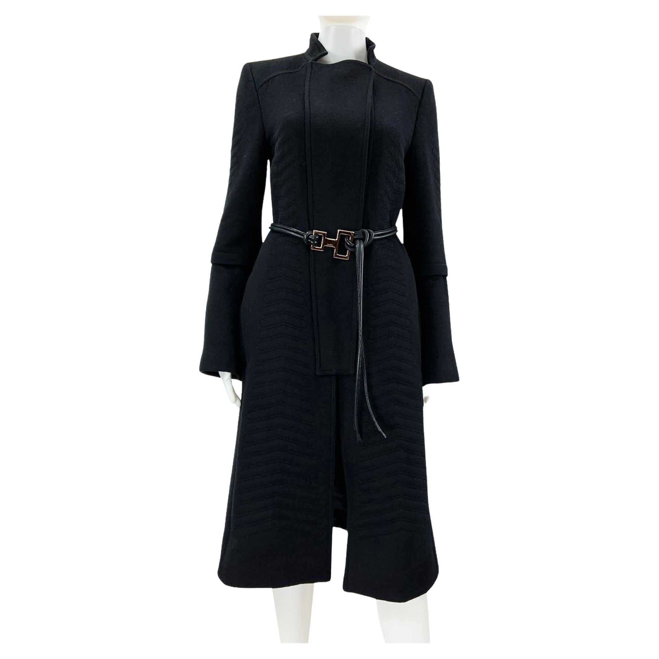 Tom Ford pour Gucci - Manteau en laine angora noire à motif de chevrons avec ceinture, automne-hiver 2004  42 en vente