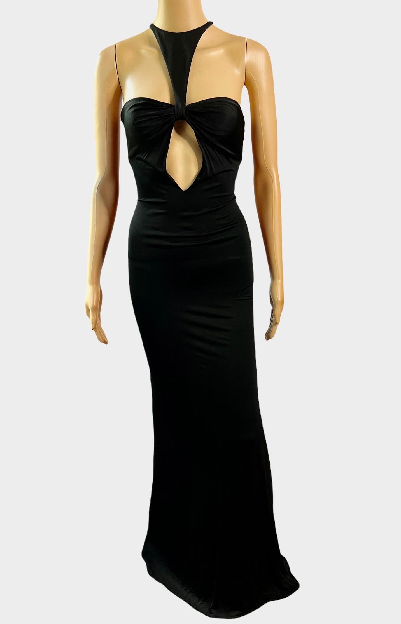 Tom Ford for Gucci F/W 2004 Plunging Cutout Black Evening Dress Gown For Sale 2