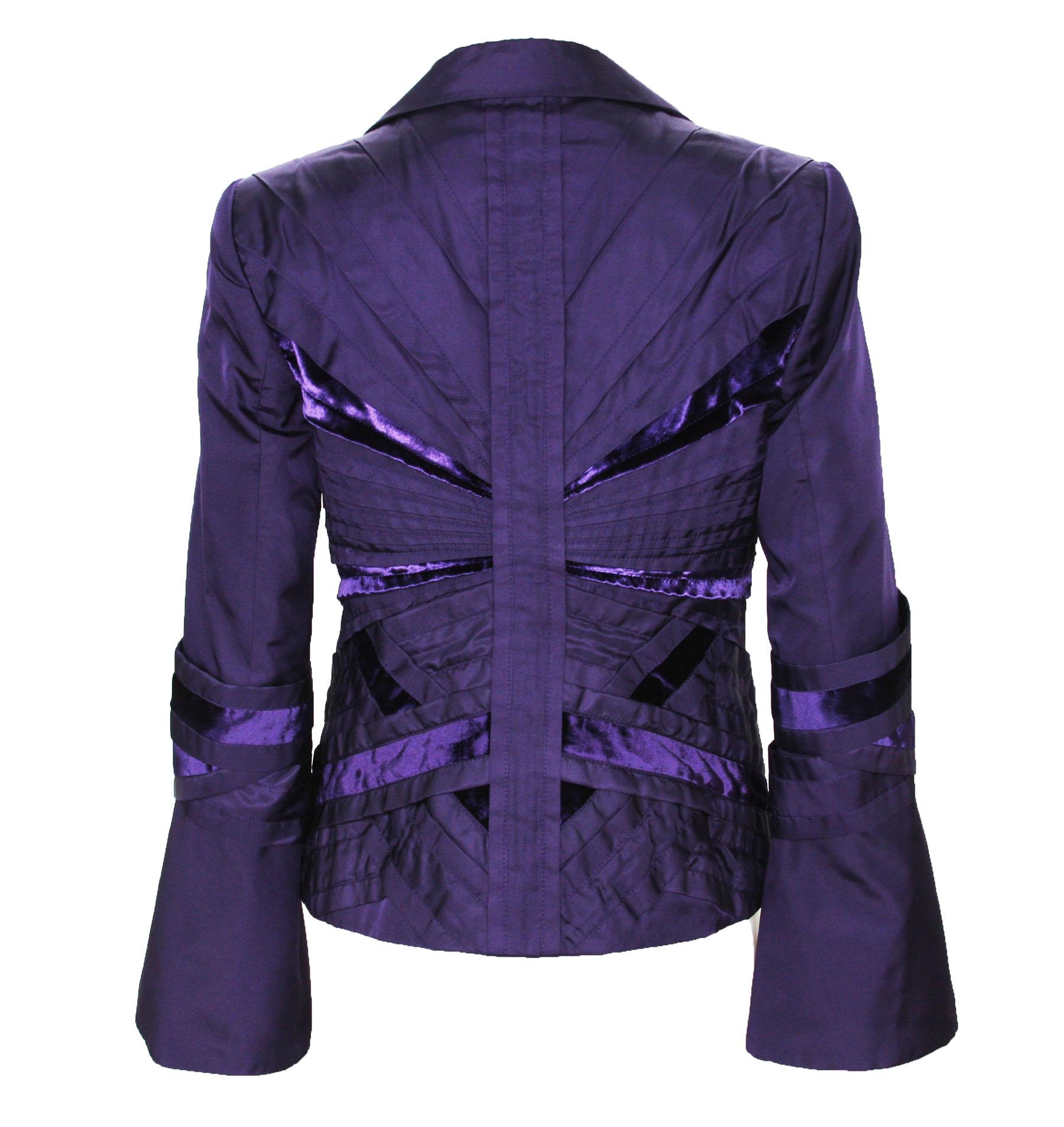 Women's Tom Ford for Gucci F/W 2004 Runway Collection Purple Silk Taffeta Jacket 42 - 6 For Sale