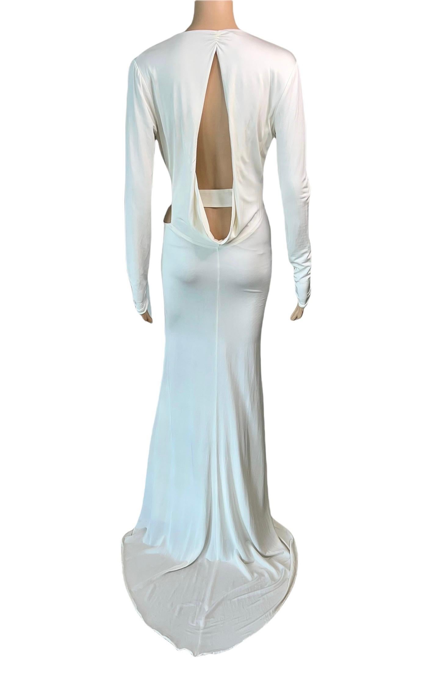 Tom Ford for Gucci F/W 2004 Runway Plunging Cutout Ivory Evening Dress Gown For Sale 1