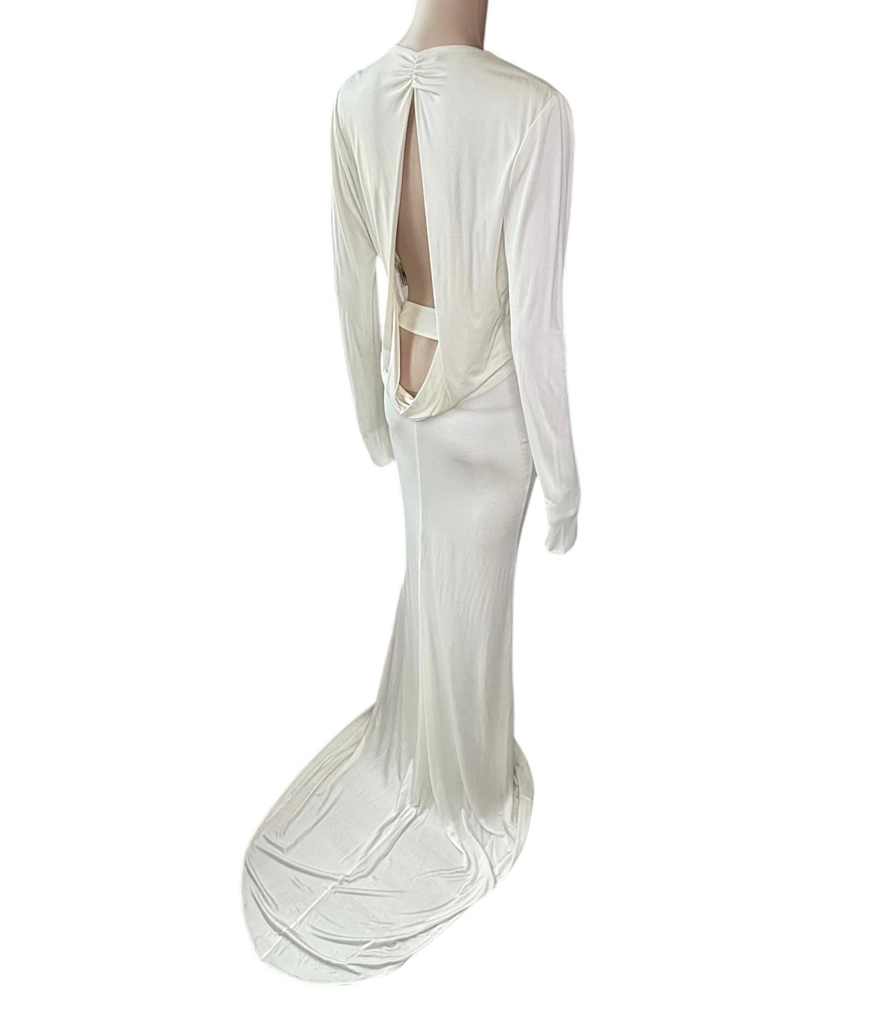 Tom Ford for Gucci F/W 2004 Runway Plunging Cutout Ivory Evening Dress Gown For Sale 4