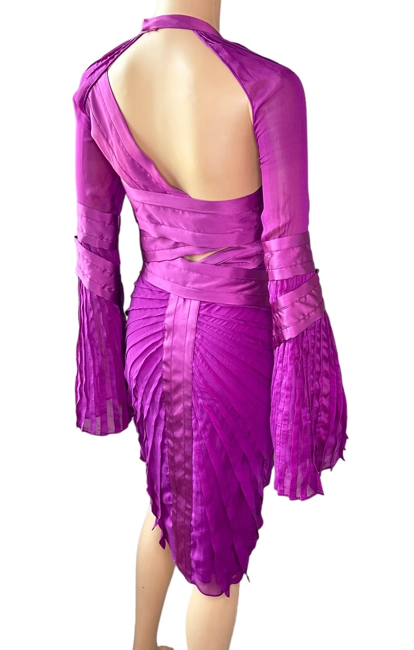 Tom Ford for Gucci, défilé A/H 2004 - Robe midi en soie plissée et bustier, non portée, non portée en vente 5