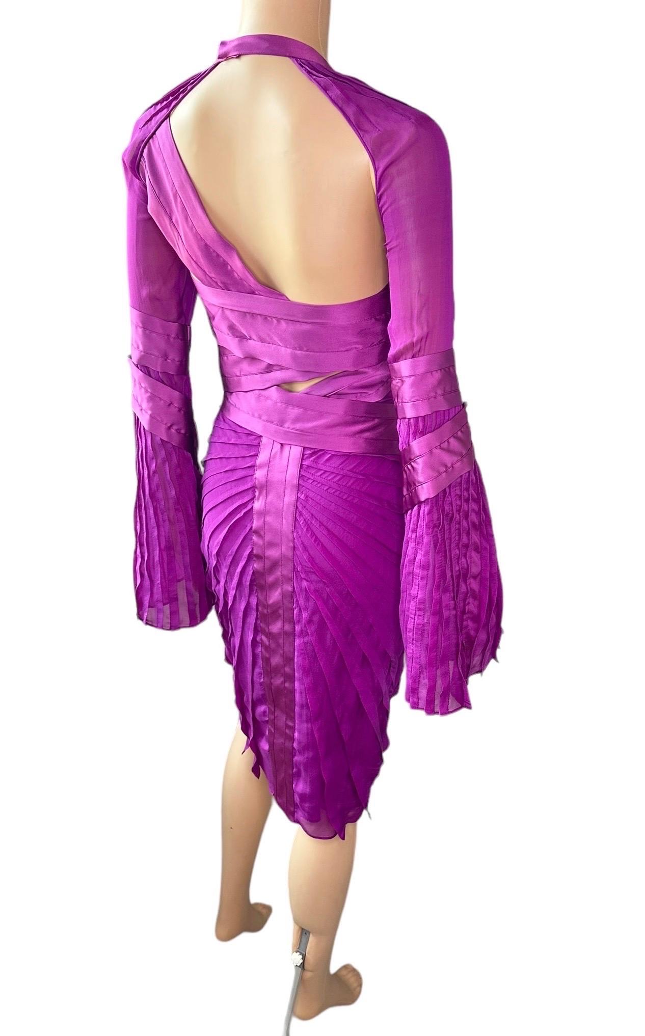 Tom Ford for Gucci, défilé A/H 2004 - Robe midi en soie plissée et bustier, non portée, non portée en vente 9
