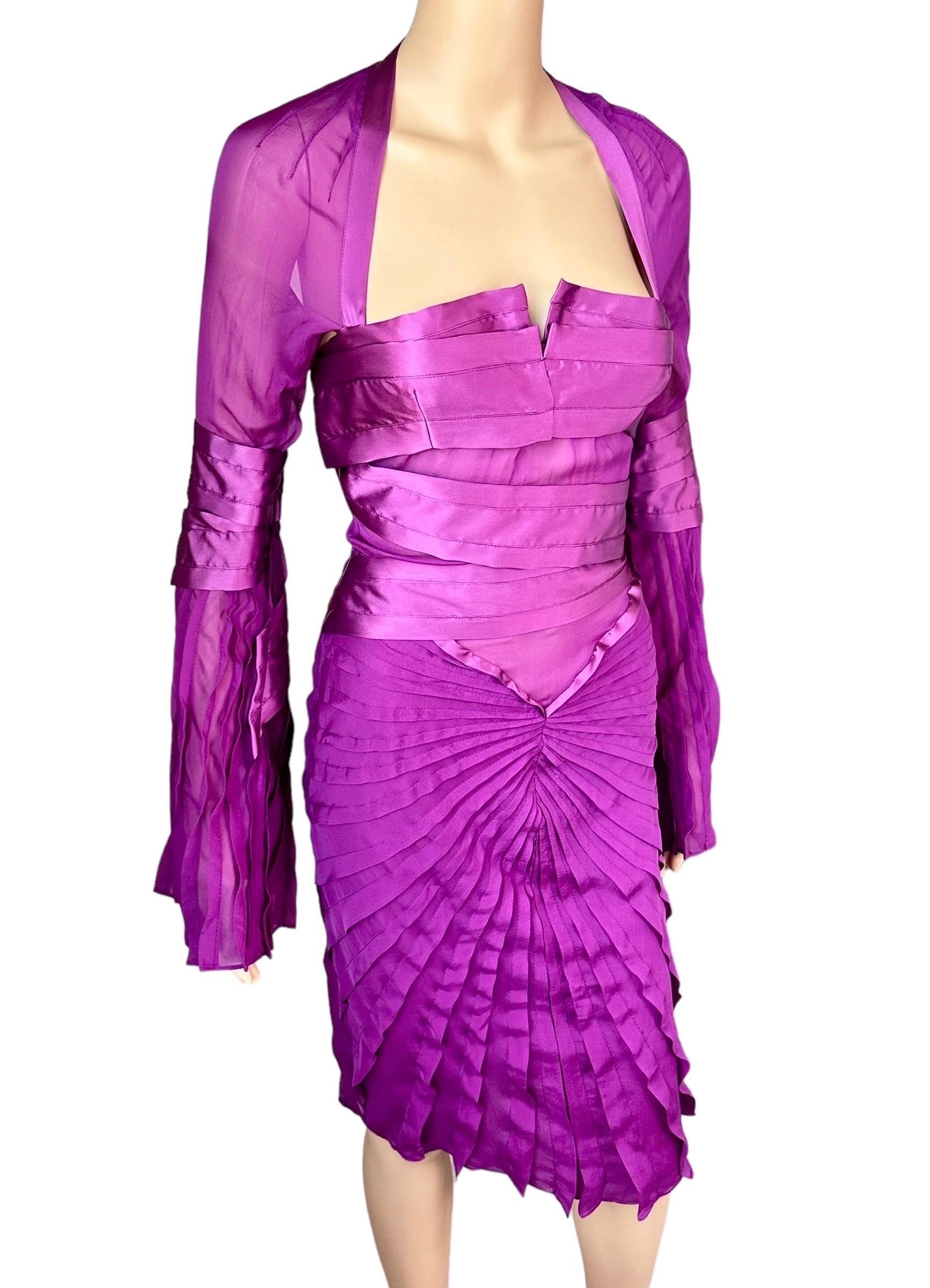 Tom Ford for Gucci, défilé A/H 2004 - Robe midi en soie plissée et bustier, non portée, non portée Pour femmes en vente