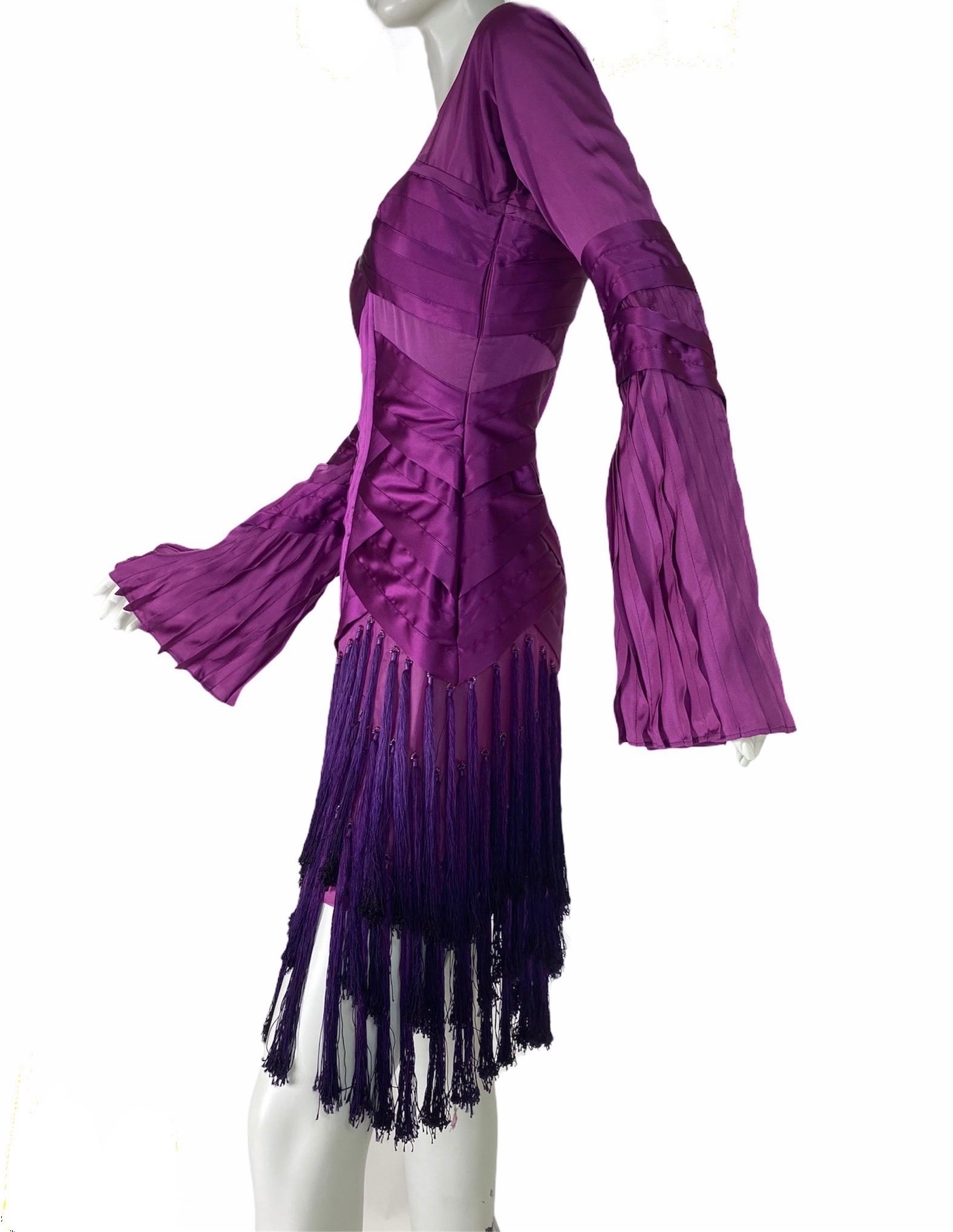 Tom Ford for Gucci F/W 2004 Vestido de borlas italiano 38 en venta 1