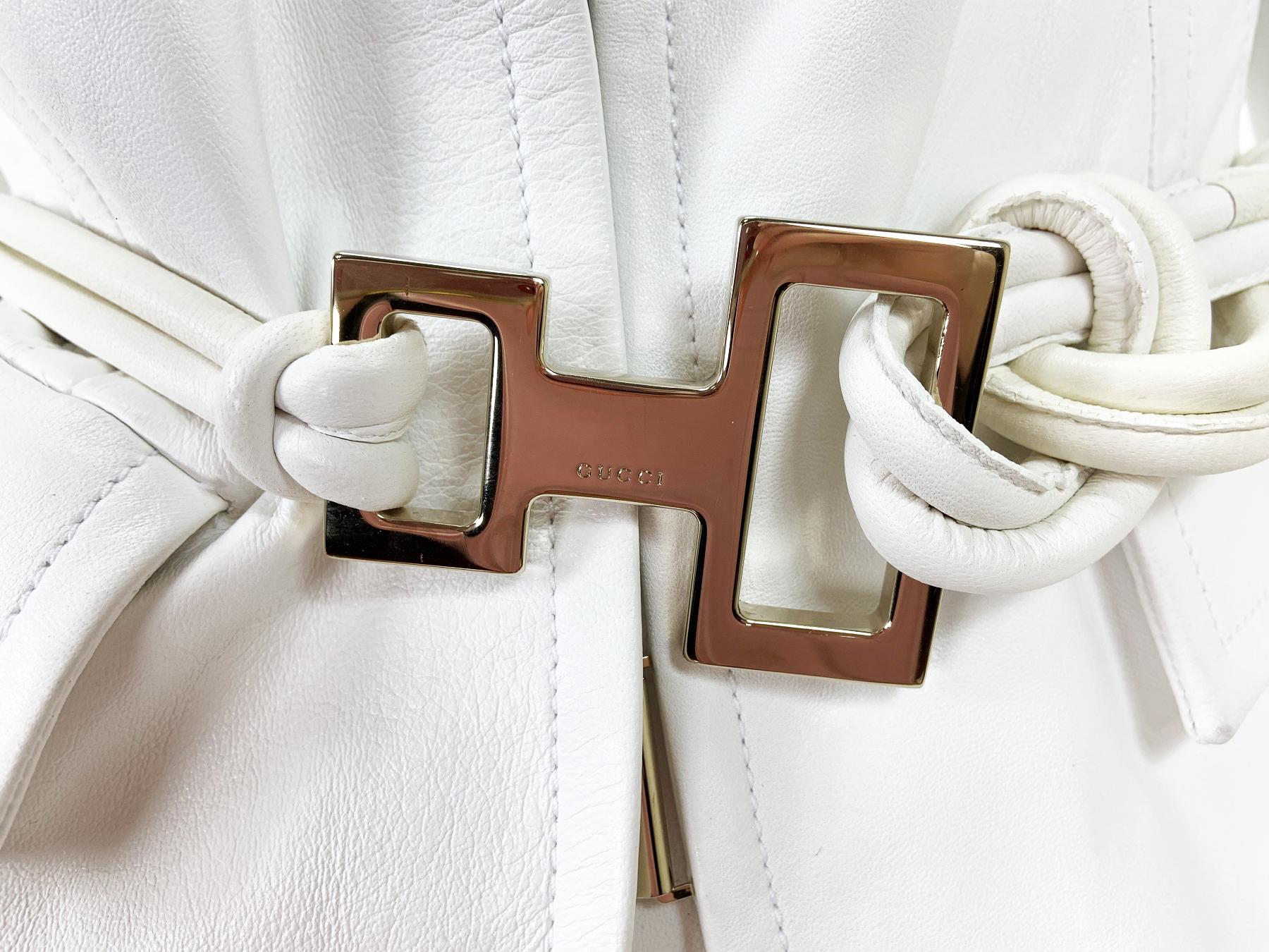 Tom Ford für Gucci H/W 2004 Weiße Lederjacke mit Seilgürtel und Gürtel It. 46 - US 10 Damen im Angebot